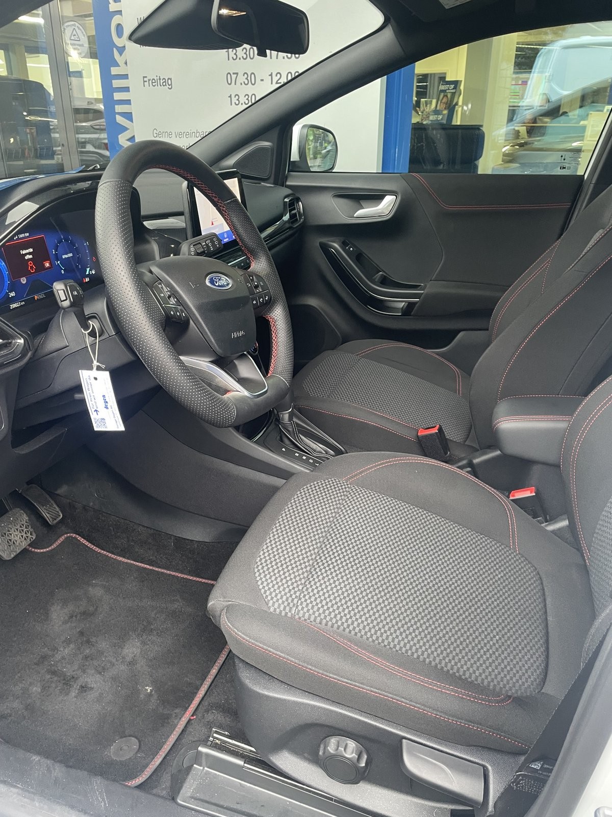 FORD Puma 1.0 EcoB Hybrid 125 ST-Line-showroom-element-3