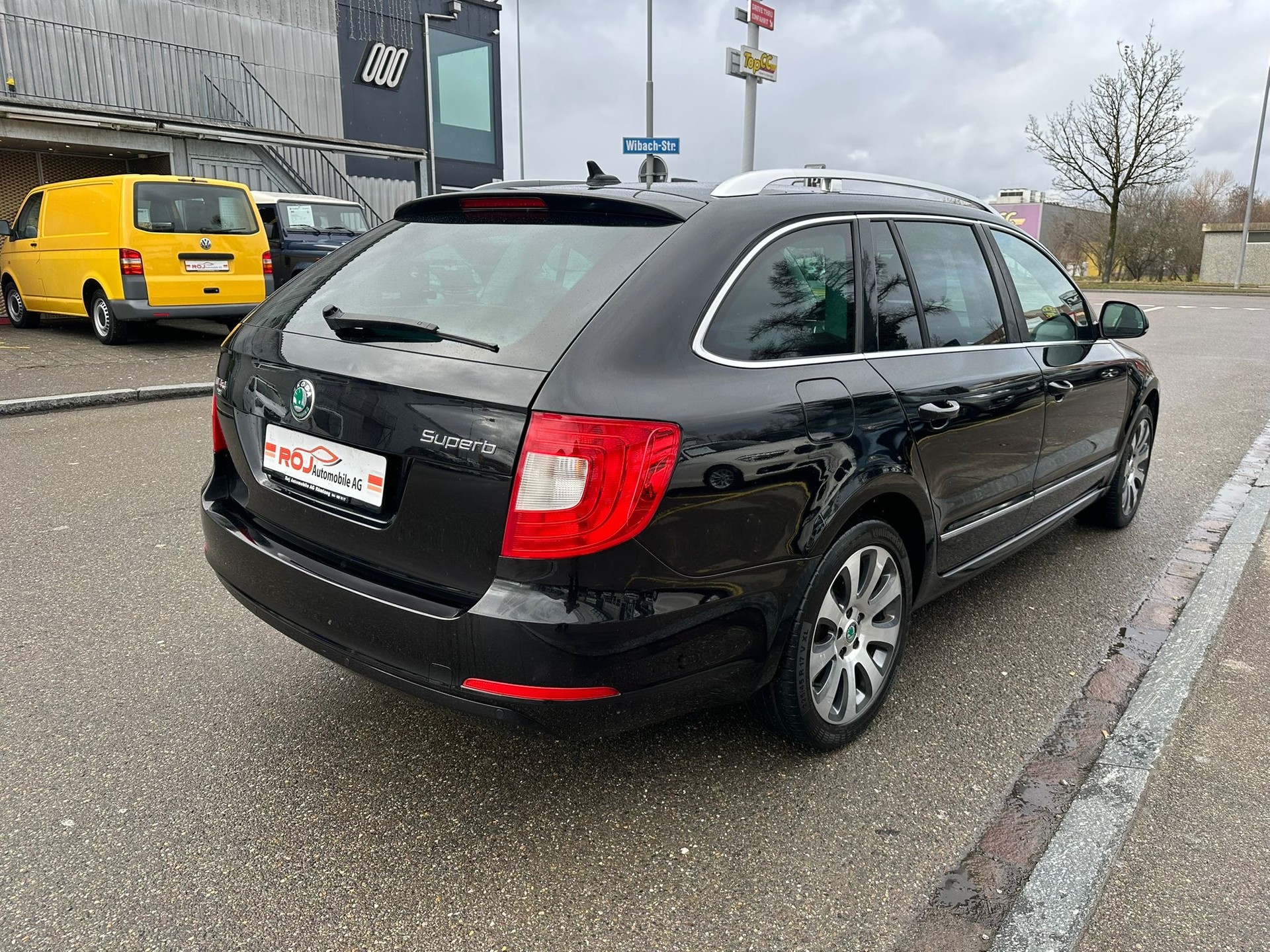 SKODA Superb Combi 2.0 TDi Ambition 4x4 DSG-image-5