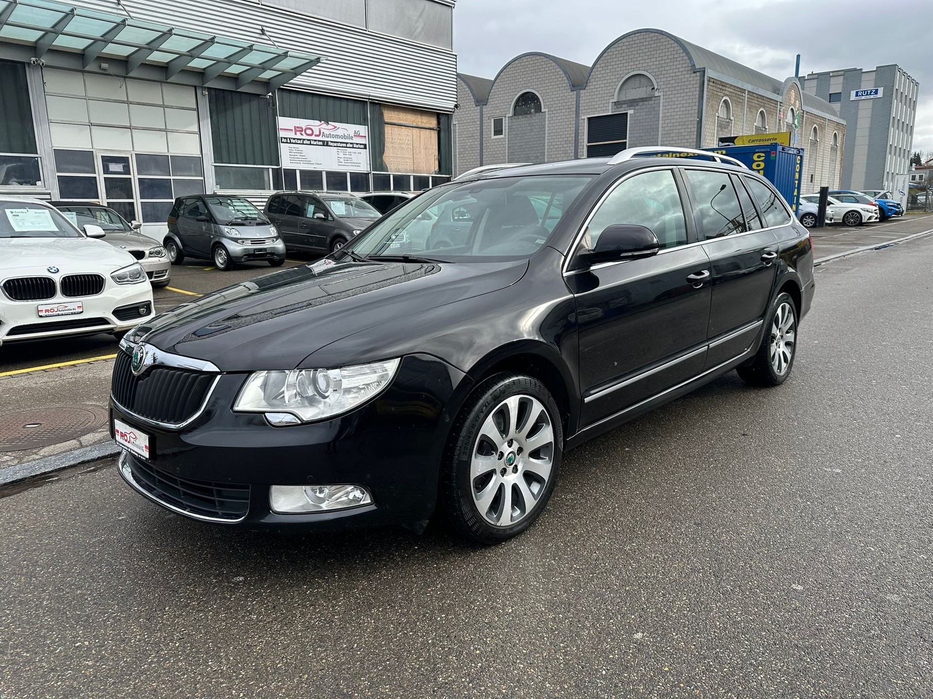 SKODA Superb Combi 2.0 TDi Ambition 4x4 DSG-showroom-element-1