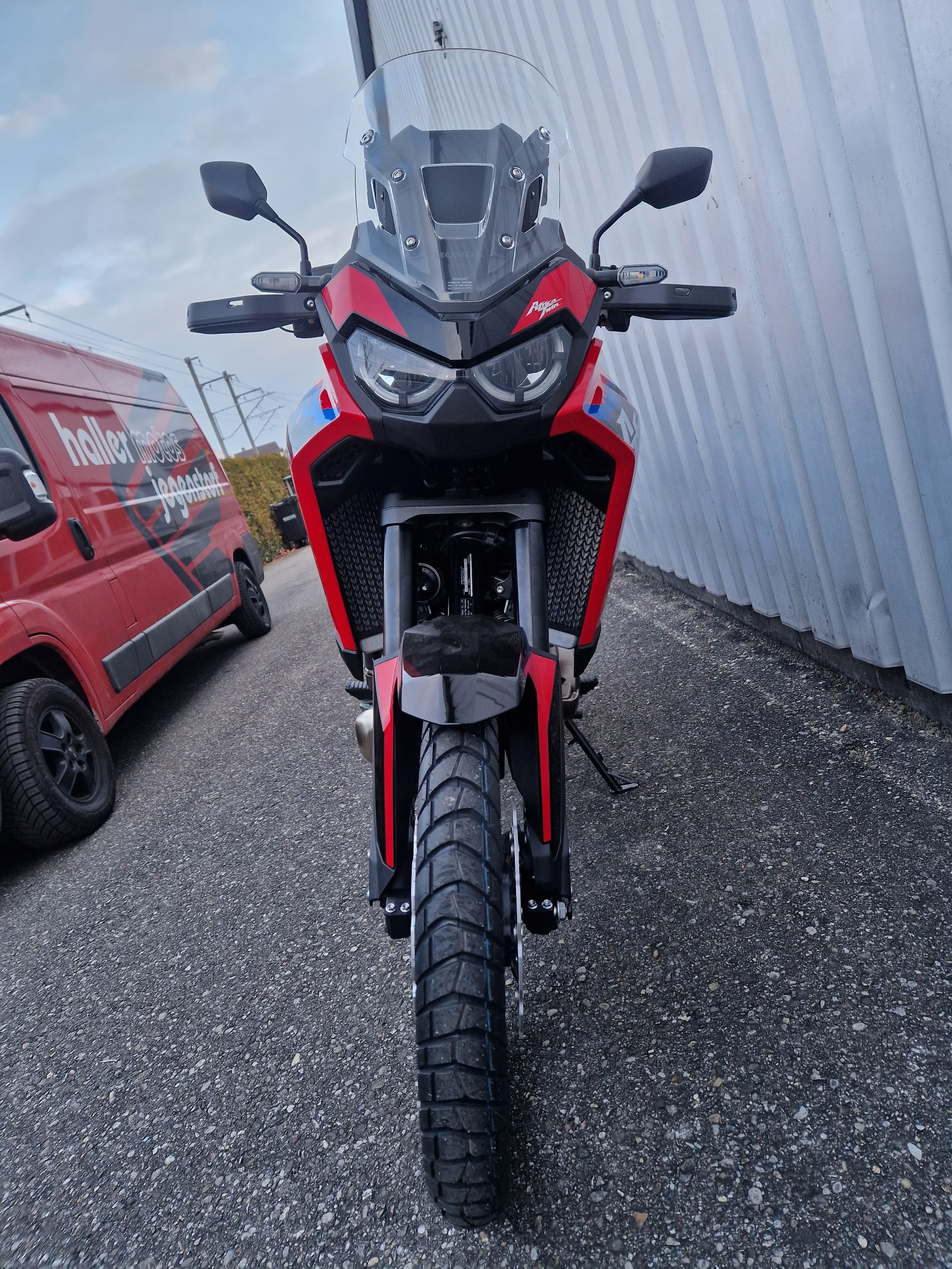 HONDA CRF 1100 ELEKTRONISCHES FAHRWERK-image-2