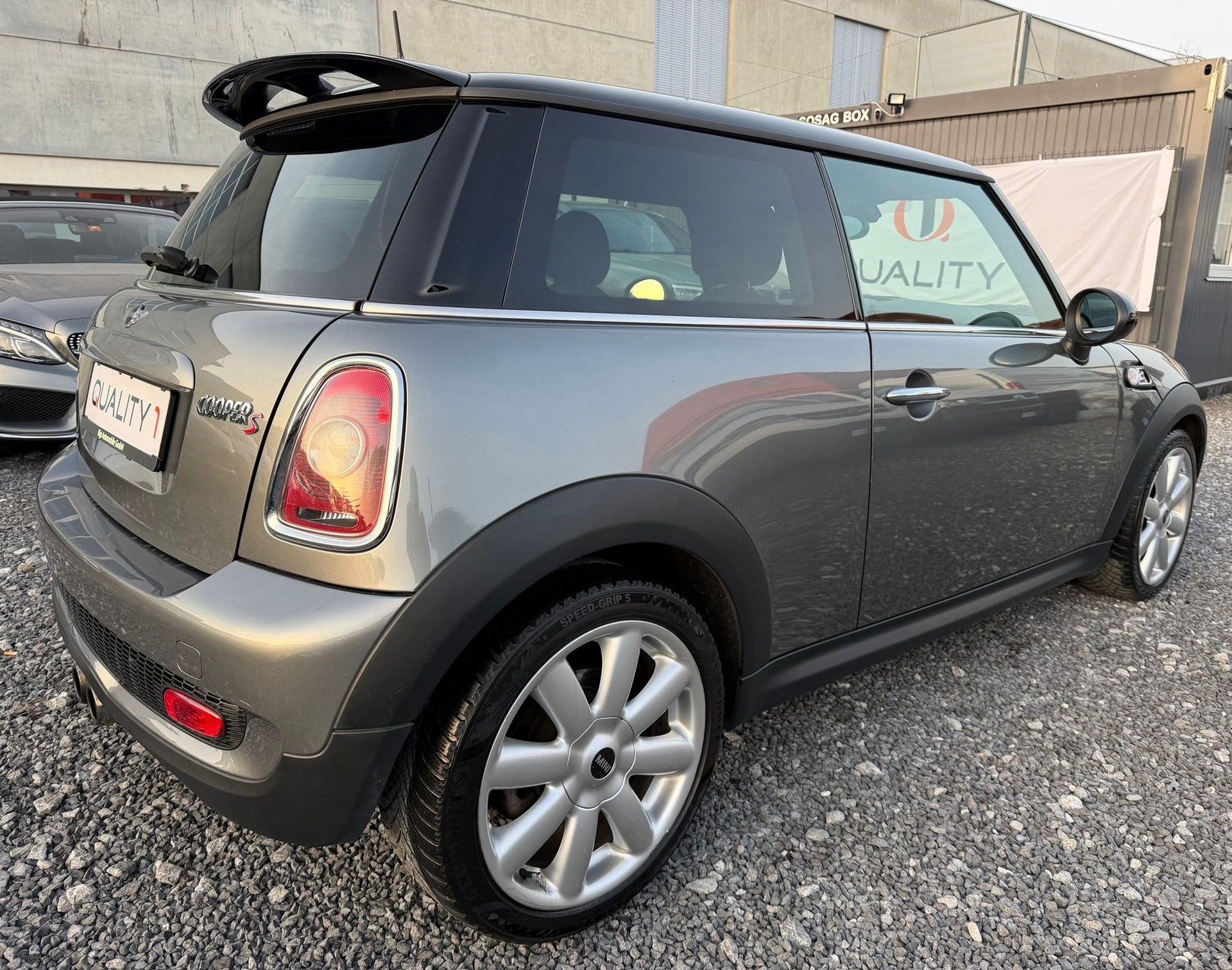 MINI Cooper S-image-2