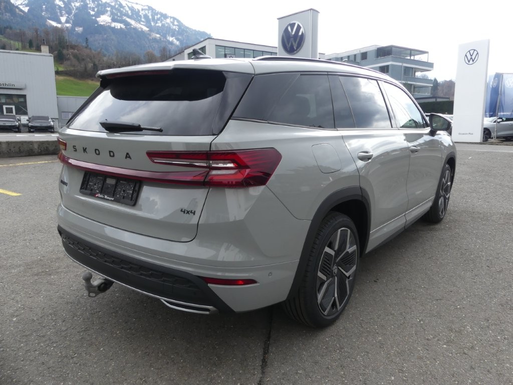 SKODA Kodiaq 2.0 TSI Sportline 4x4-showroom-element-3