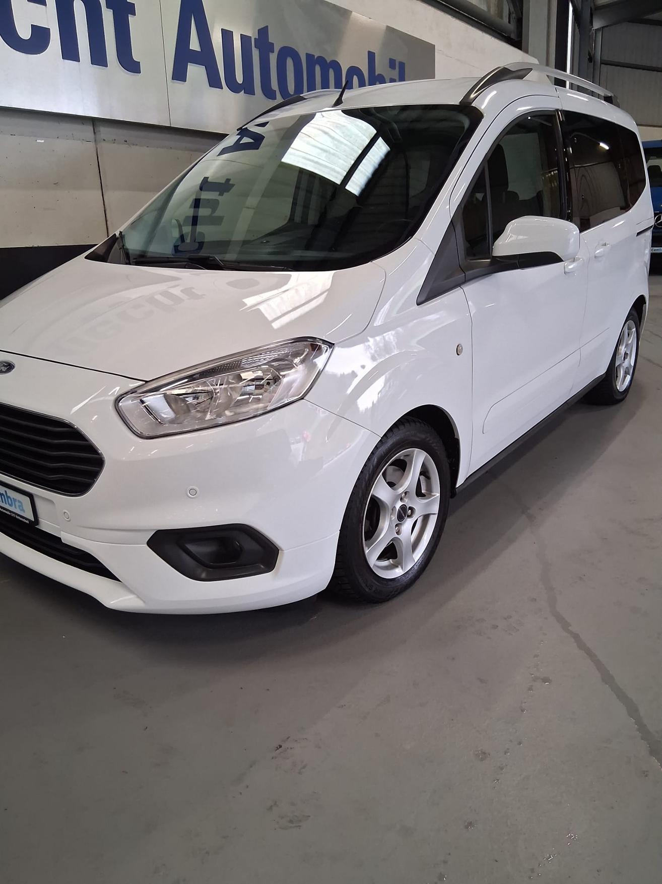 FORD TOURNEO COURIERier 1.0 EcoB 100 Titanium-showroom-element-1