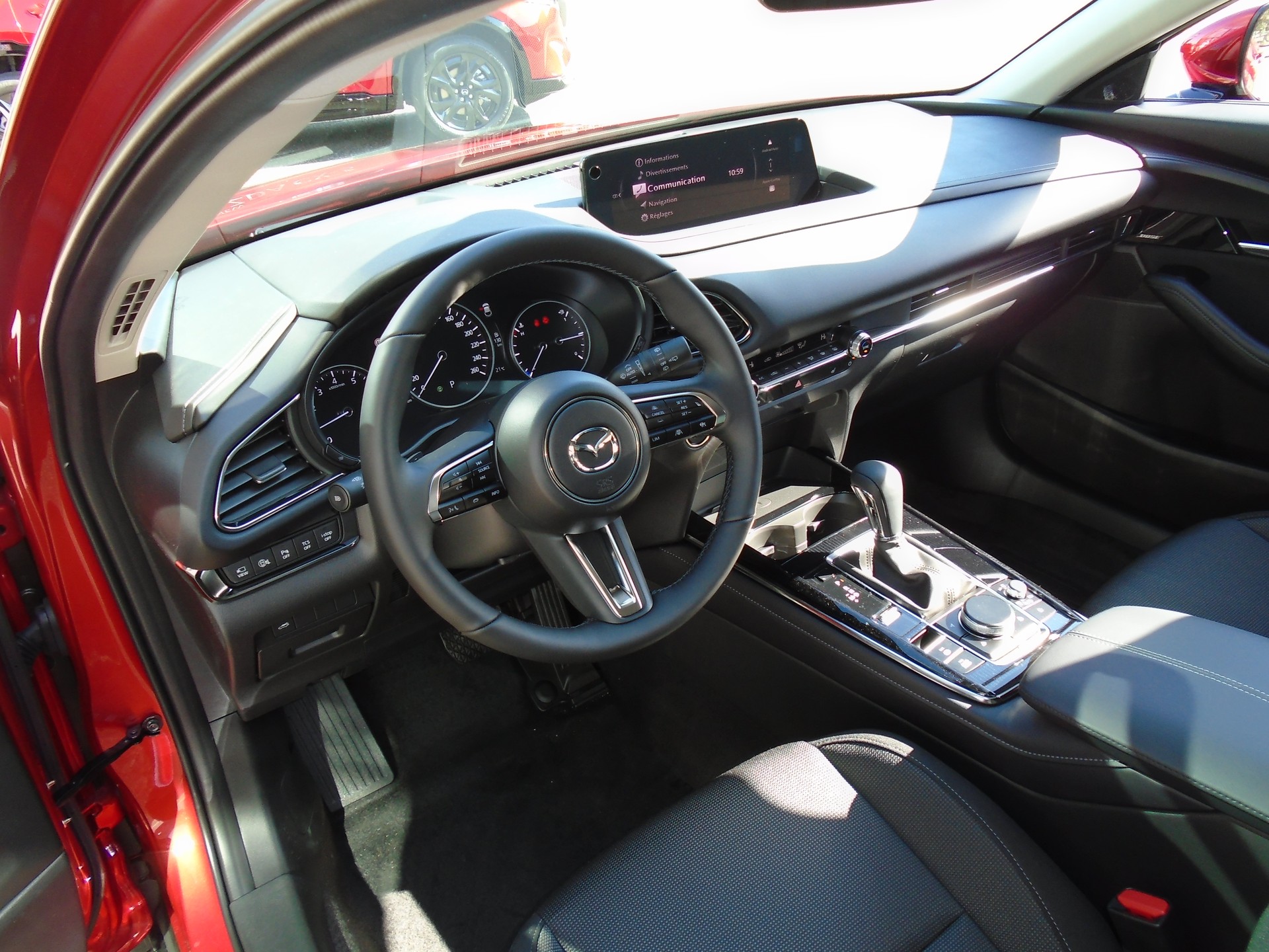 MAZDA CX-30 SKYACTIV-X 186 M Hybrid Exclusive Line AWD AT-image-5