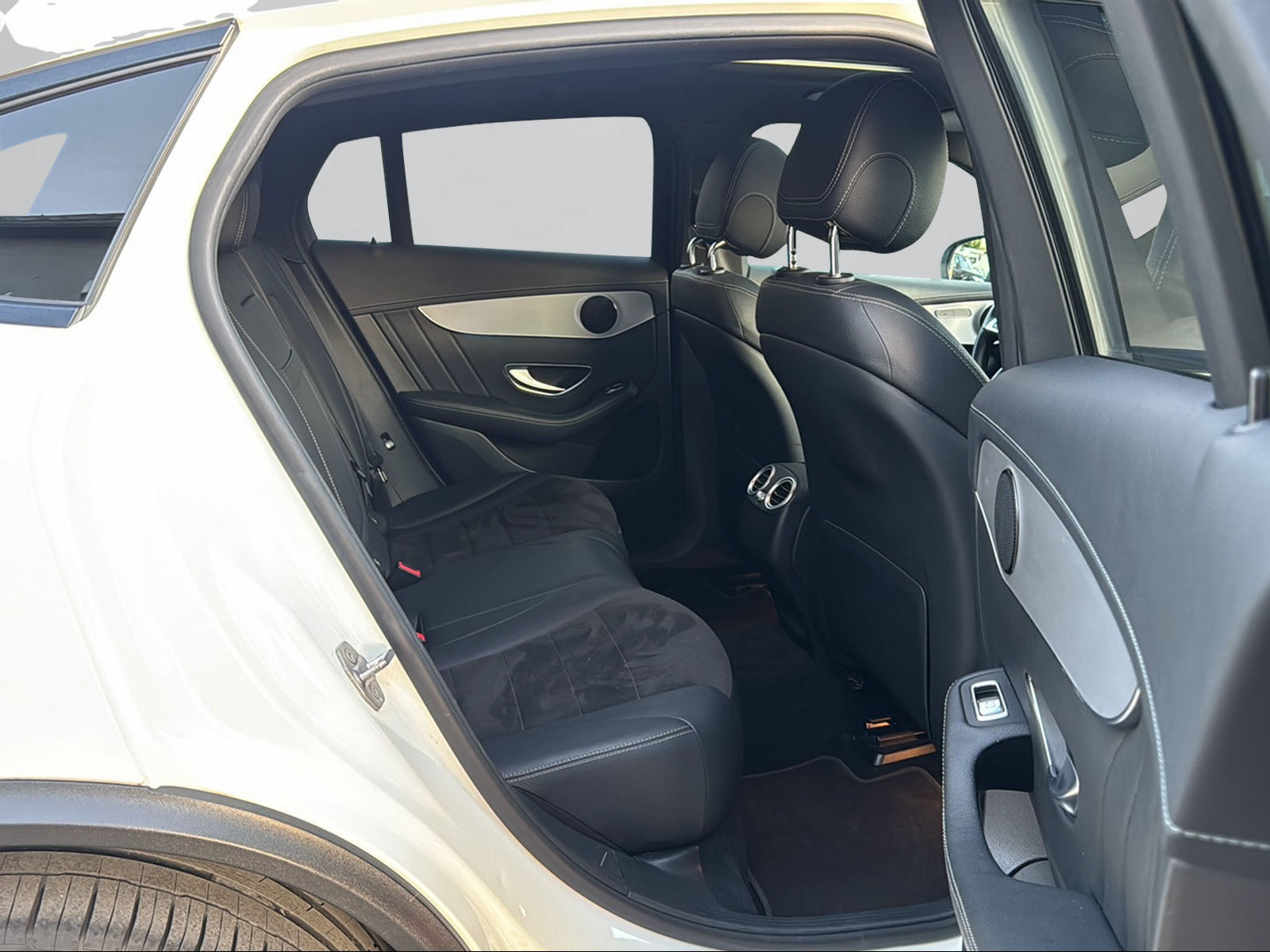 MERCEDES-BENZ GLC Coupé 250 d AMG Line 4Matic 9G-Tronic-image-12