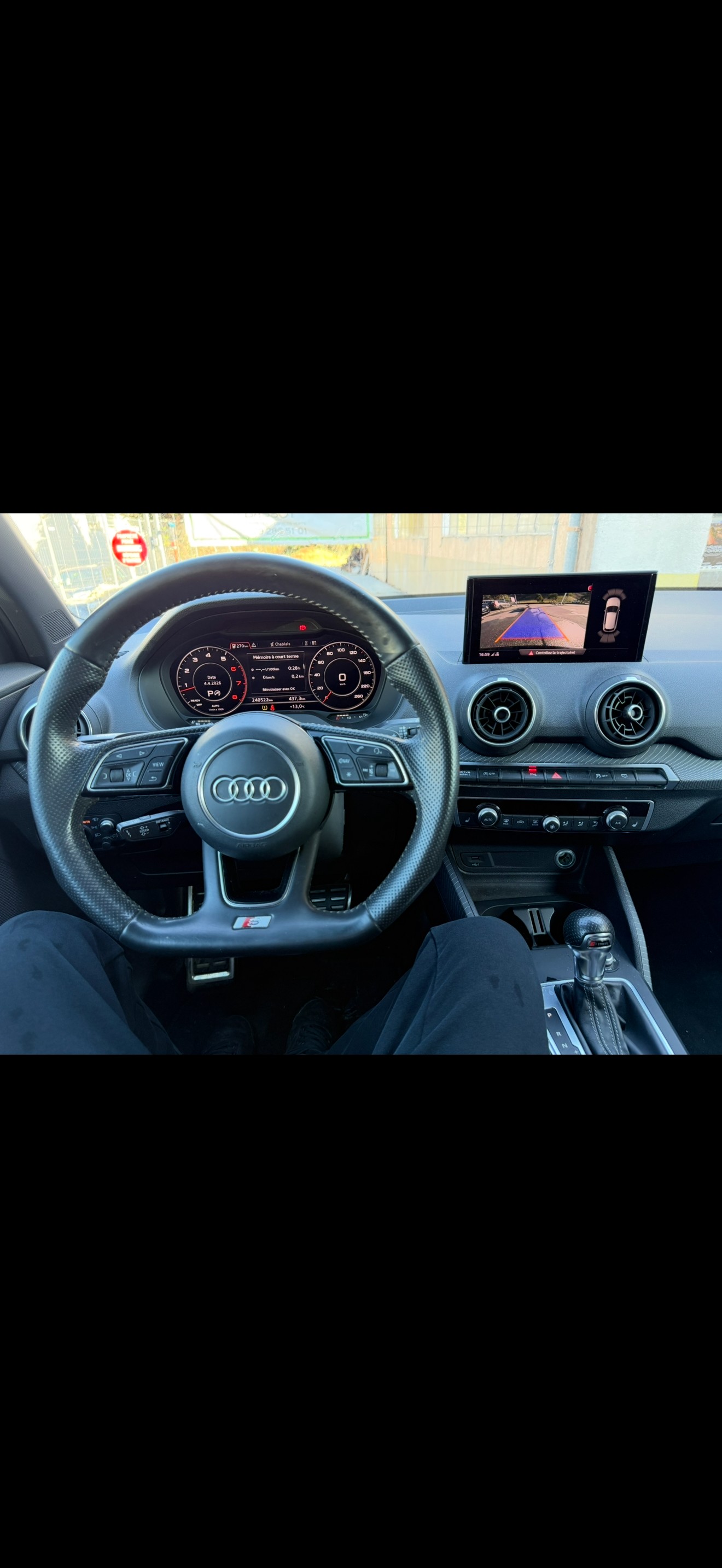 AUDI Q2 2.0 TFSI Edition#1quattro S-tronic-image-11
