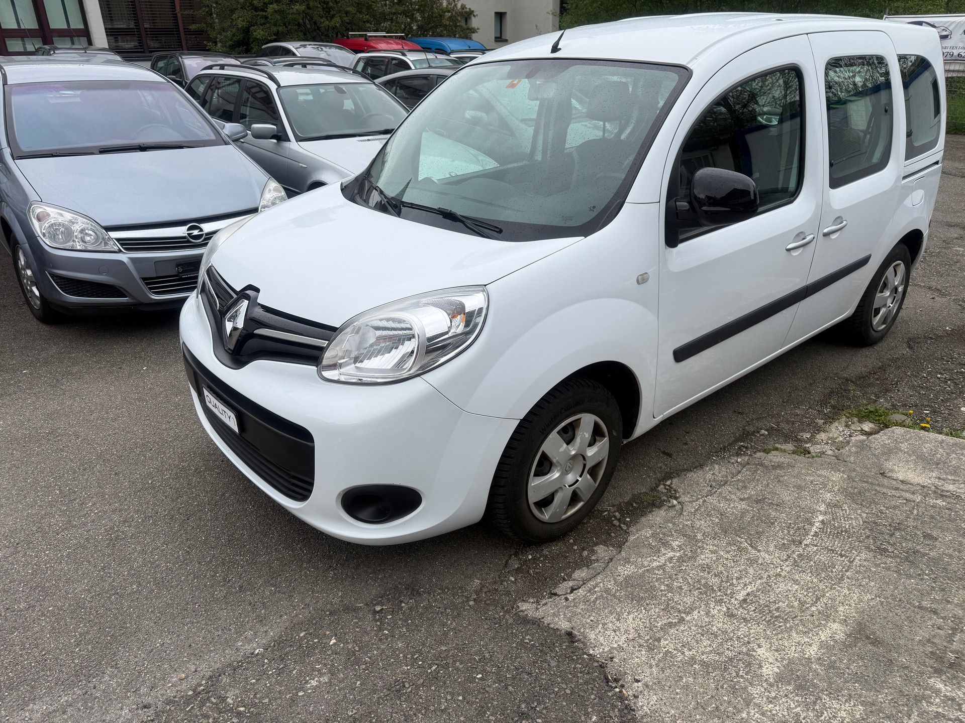 RENAULT Kangoo 1.2 16V Turbo Limited-image-9