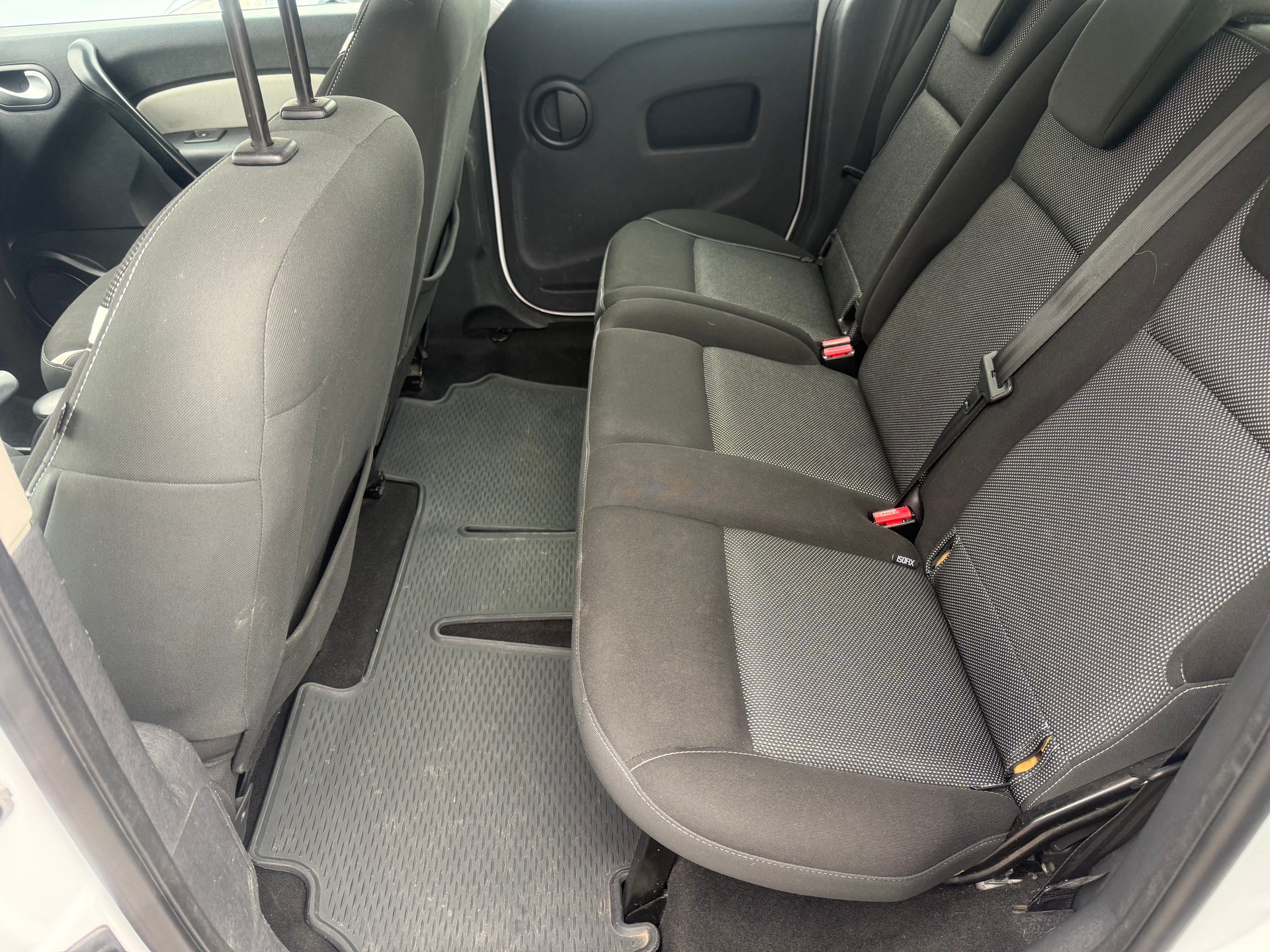 RENAULT Kangoo 1.2 16V Turbo Limited-image-7