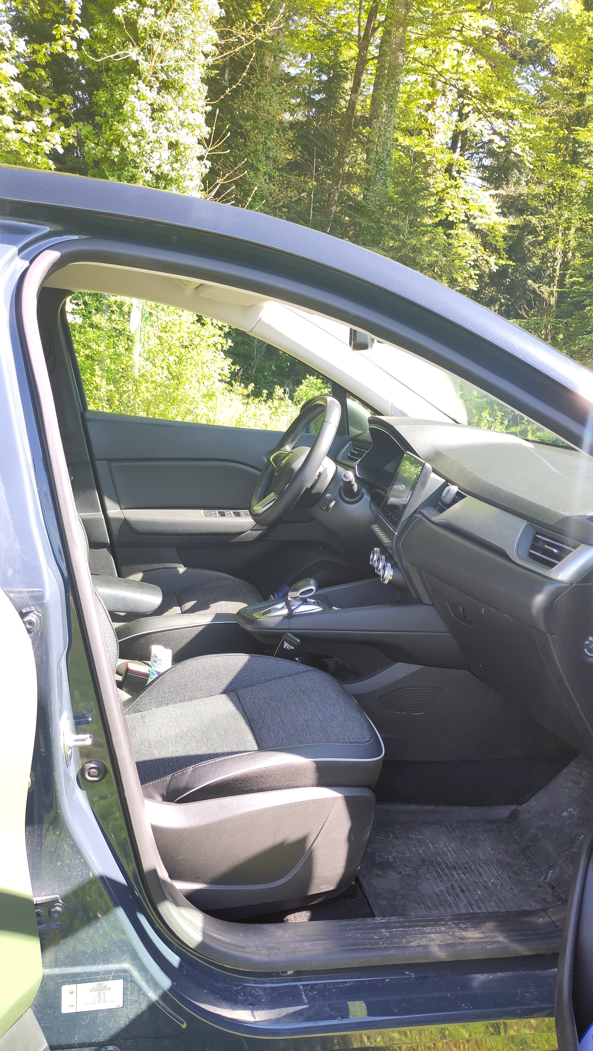 RENAULT Captur 1.5 dCi Intens EDC-image-6