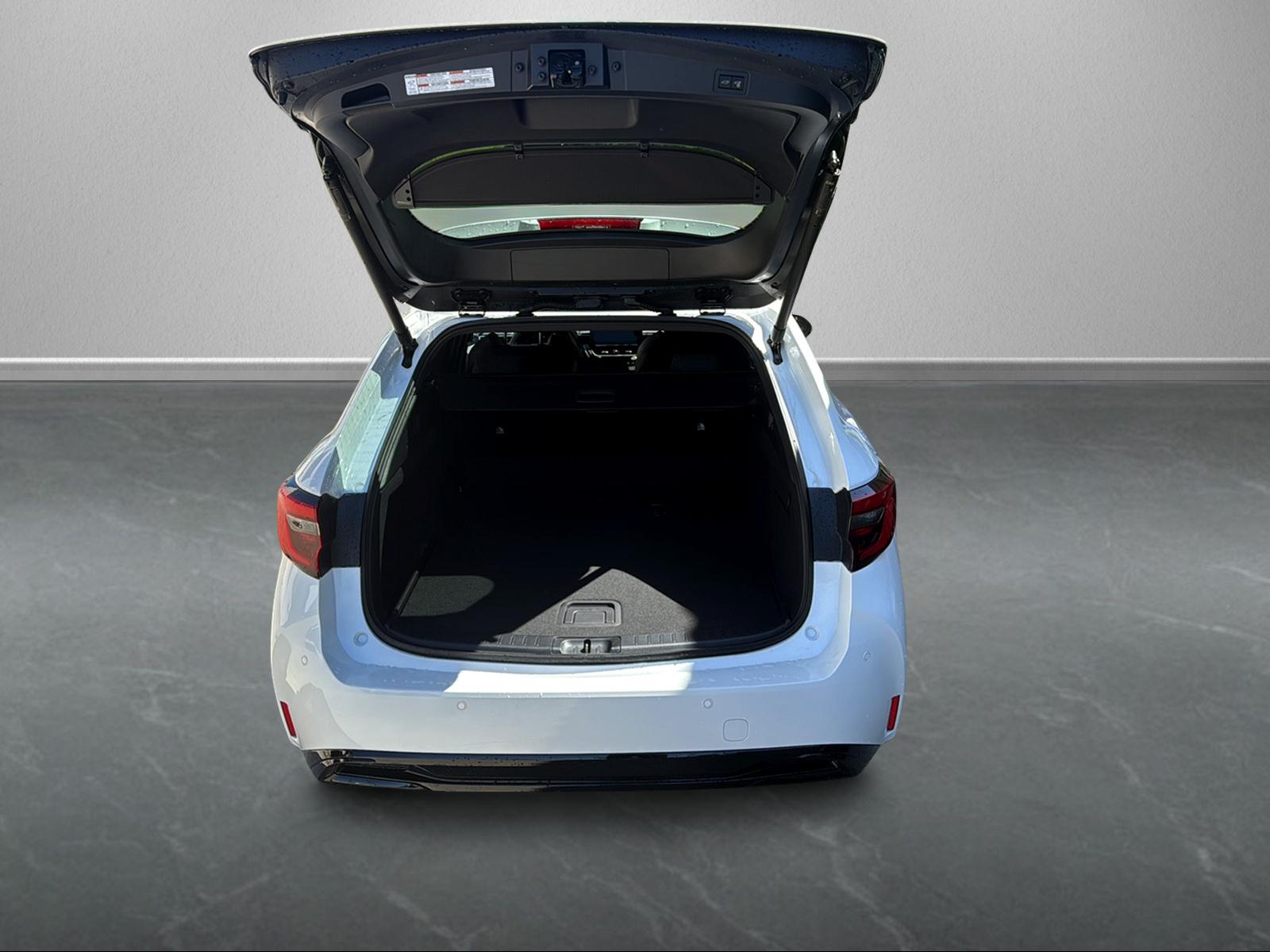 TOYOTA Corolla Touring Sports 2.0 HSD Swiss Edition-image-4