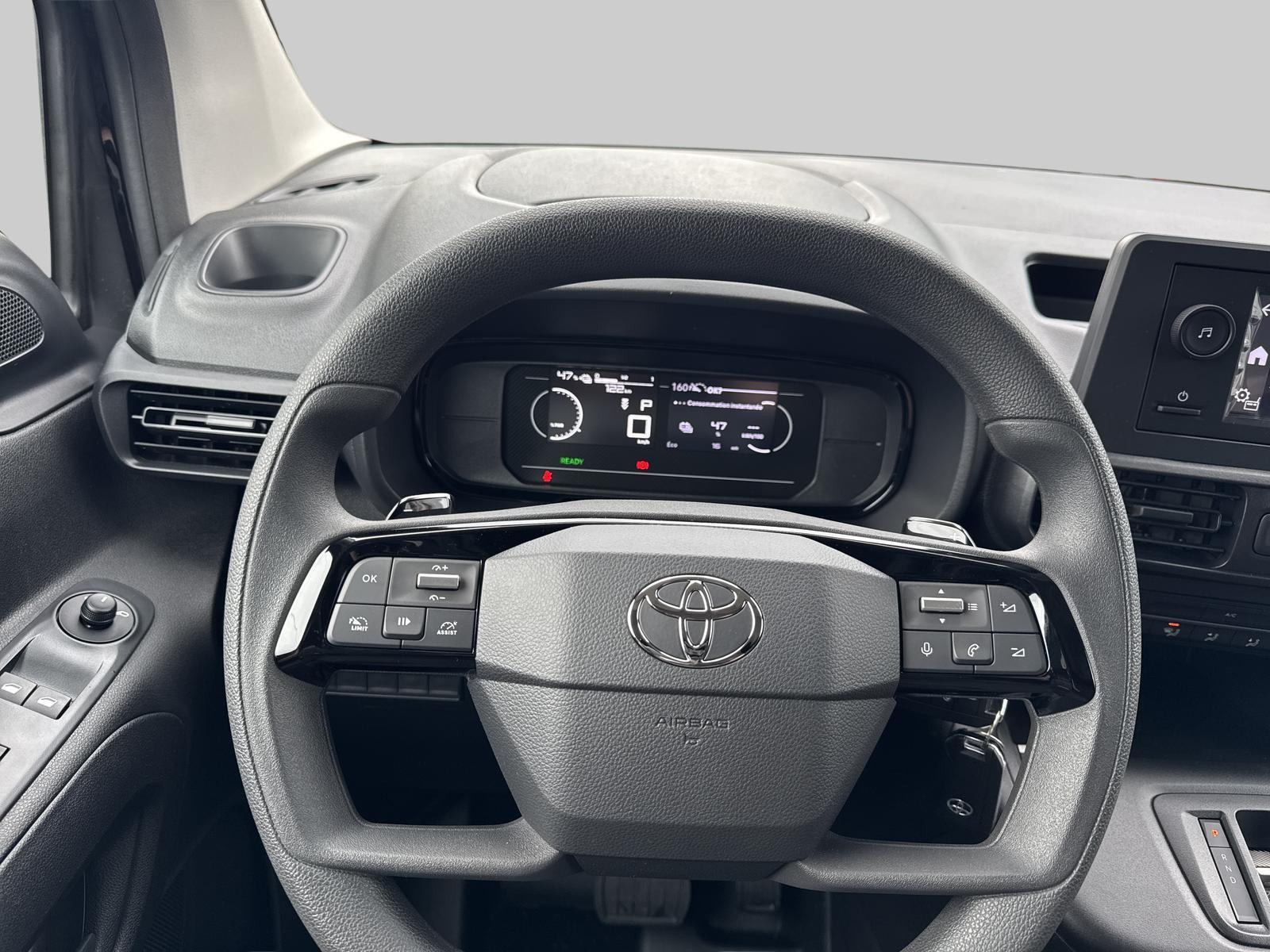 TOYOTA Proace City Van EV 50 kWh Active Medium-image-5