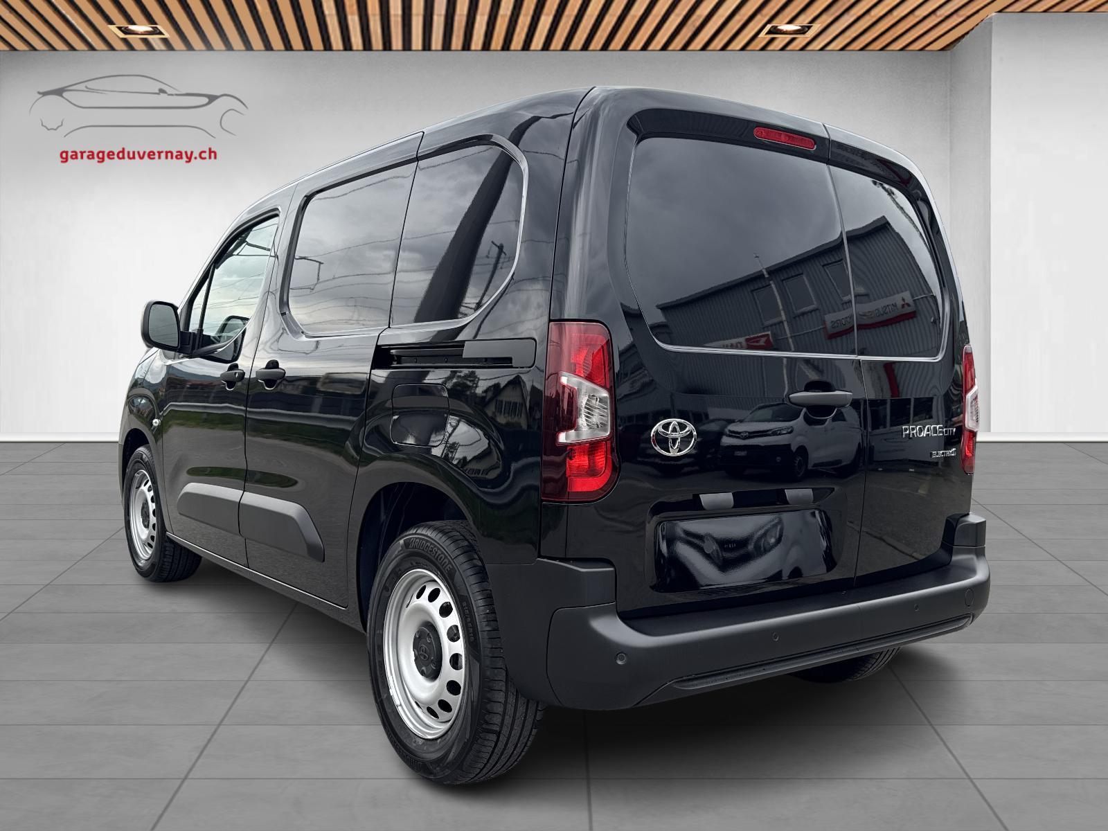 TOYOTA Proace City Van EV 50 kWh Active Medium-showroom-element-3
