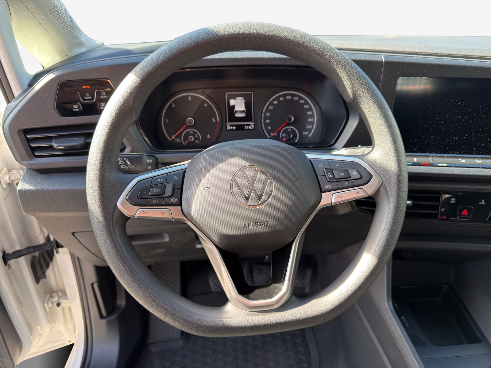 VW Caddy Cargo 2.0TDI-image-9