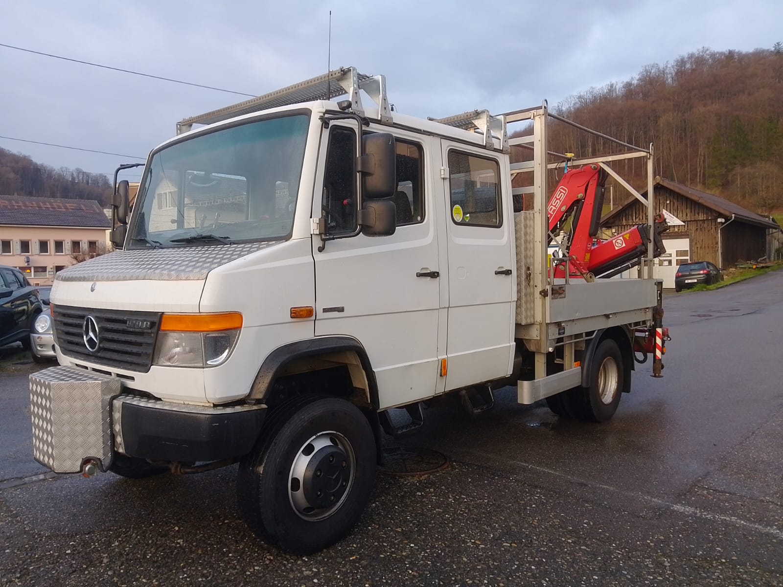 MERCEDES-BENZ Vario 818DA-image-1