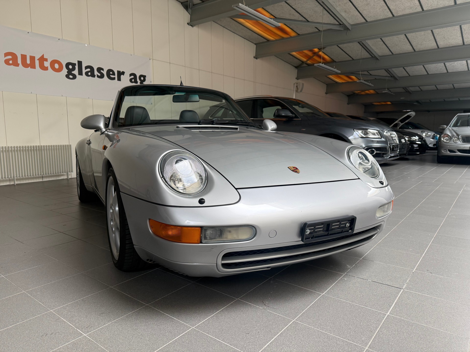 PORSCHE 911 Carrera Cabrio-image-6