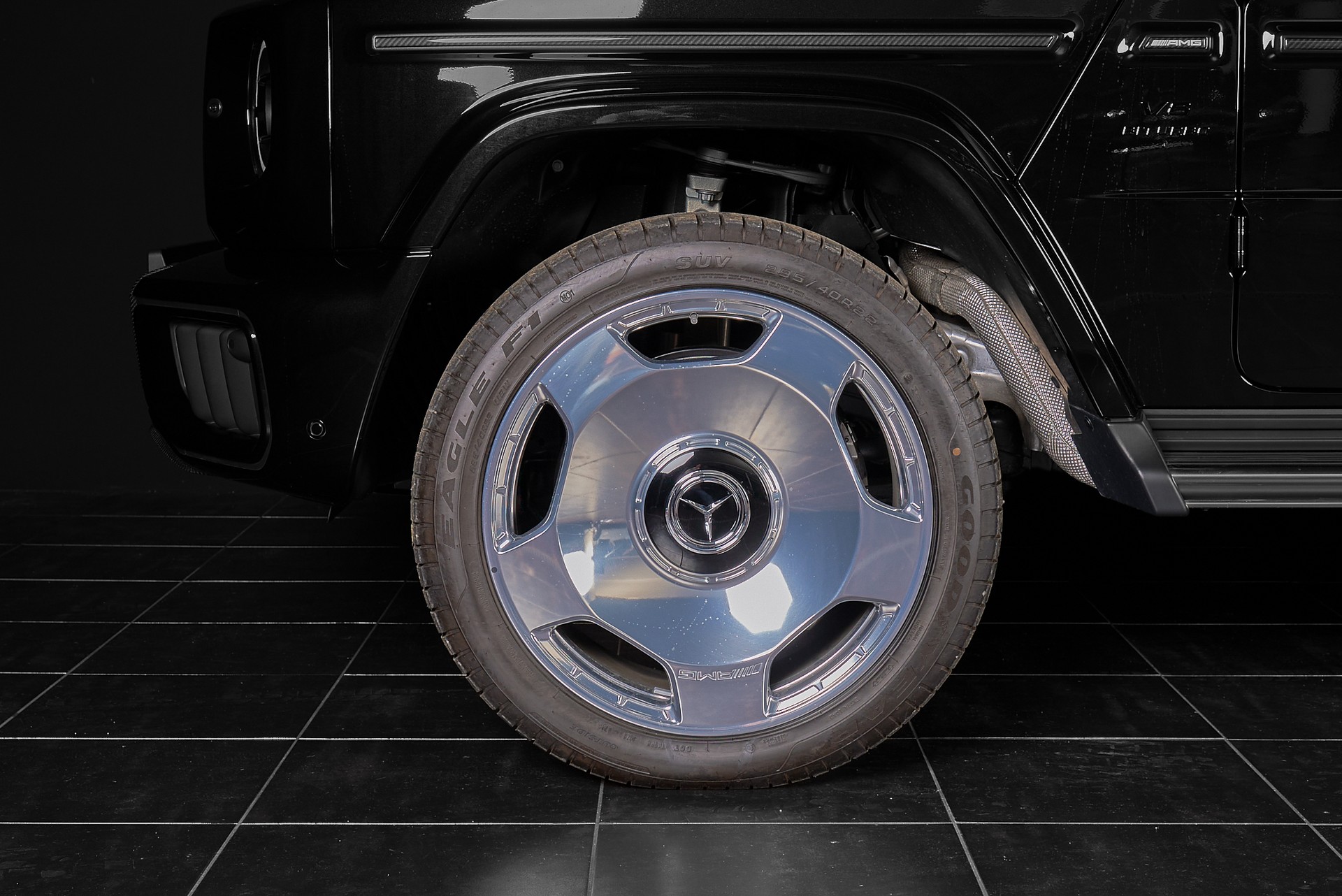 MERCEDES-BENZ G 63 AMG 9G-Tronic-showroom-element-3
