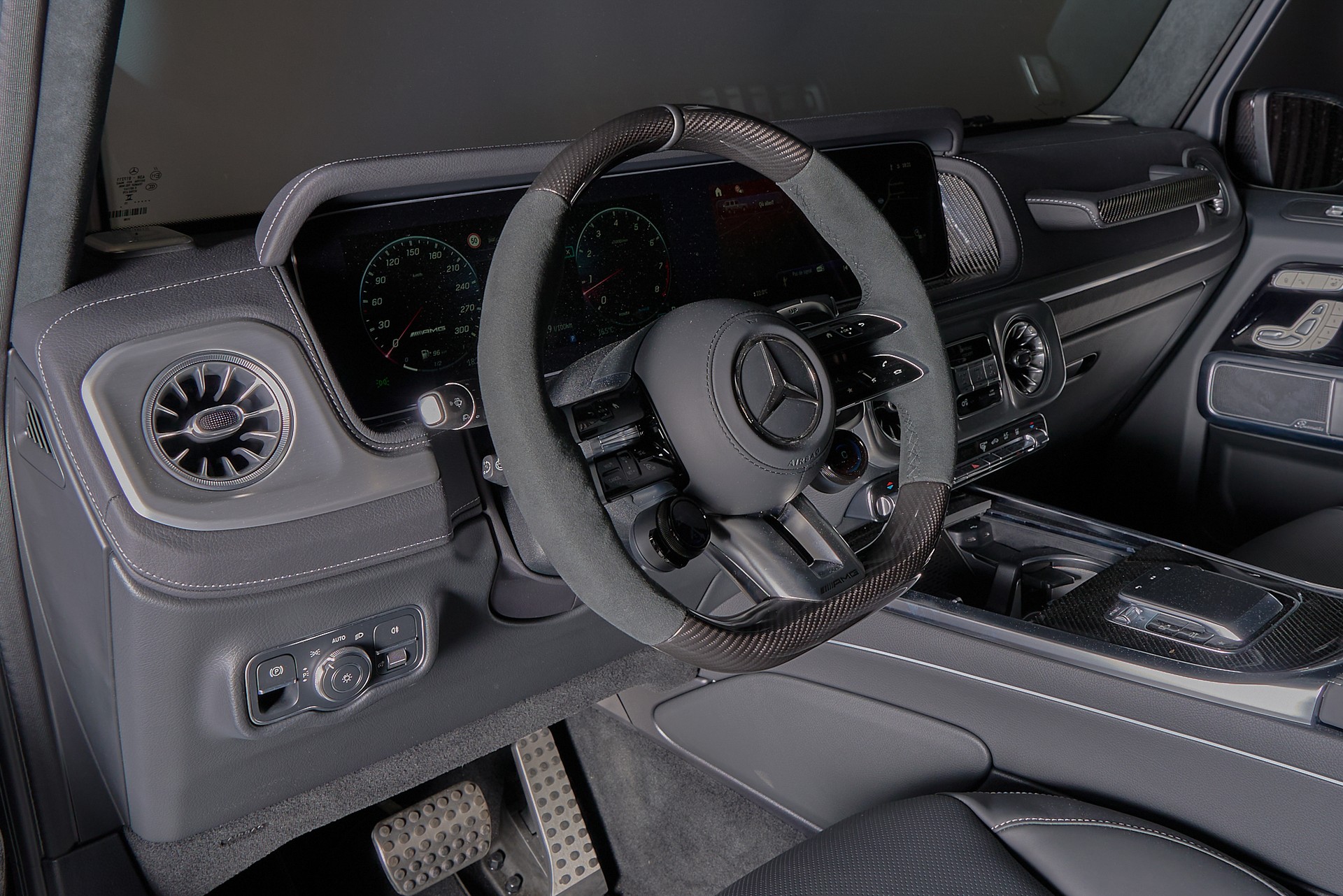 MERCEDES-BENZ G 63 AMG 9G-Tronic-image-10