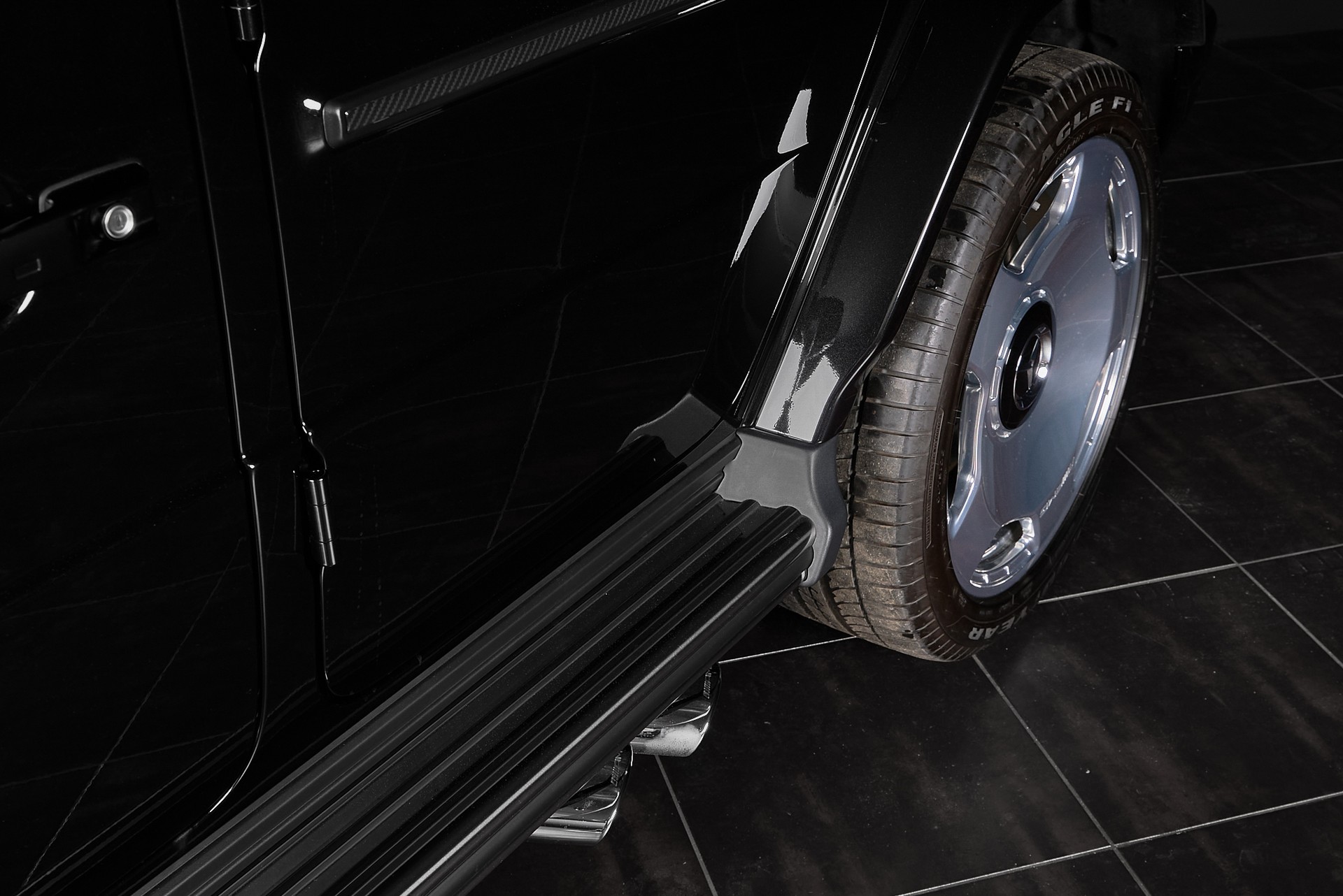 MERCEDES-BENZ G 63 AMG 9G-Tronic-image-5