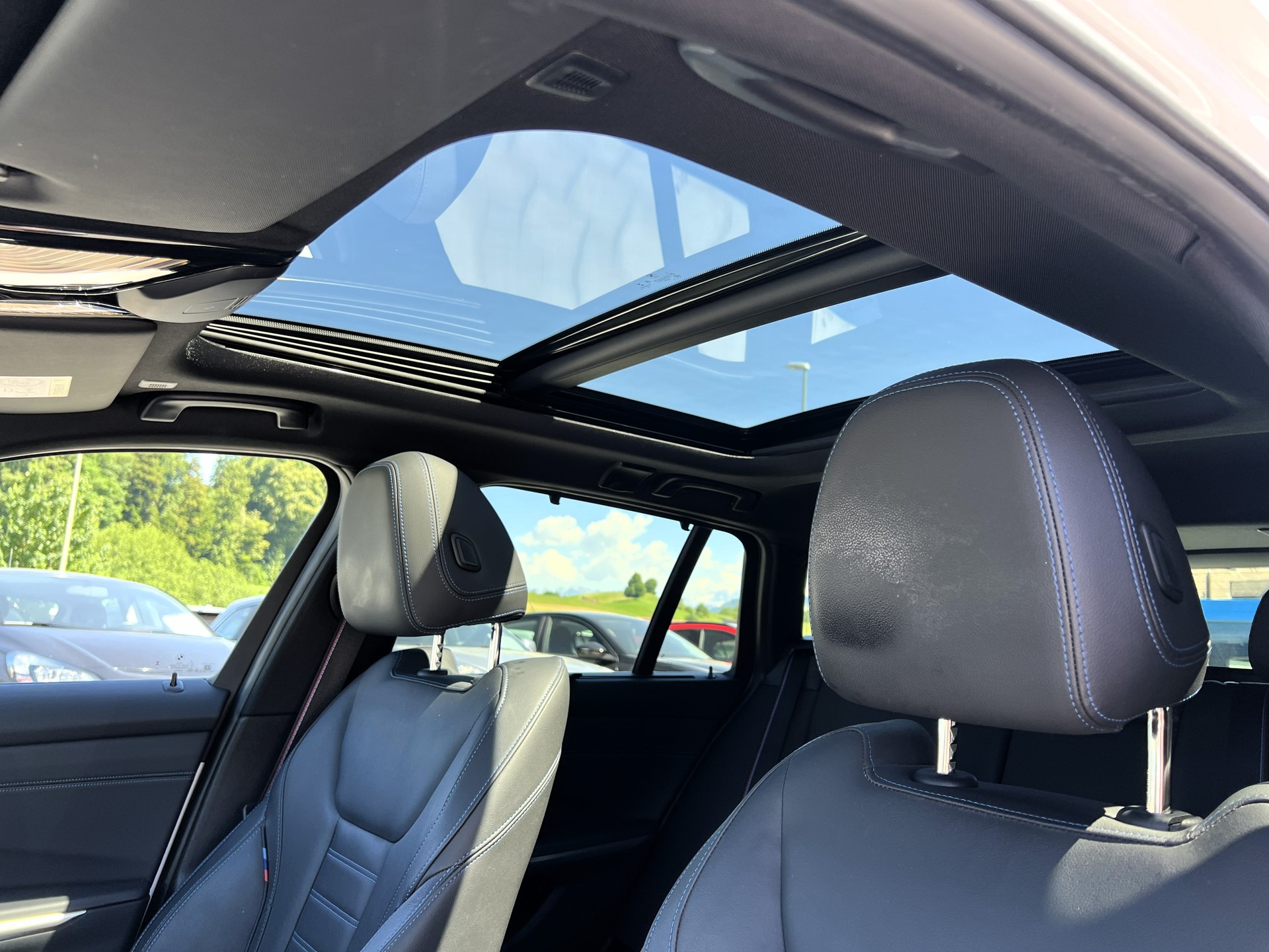 BMW 330i Touring xDrive Steptronic M Sport Pro-image-21
