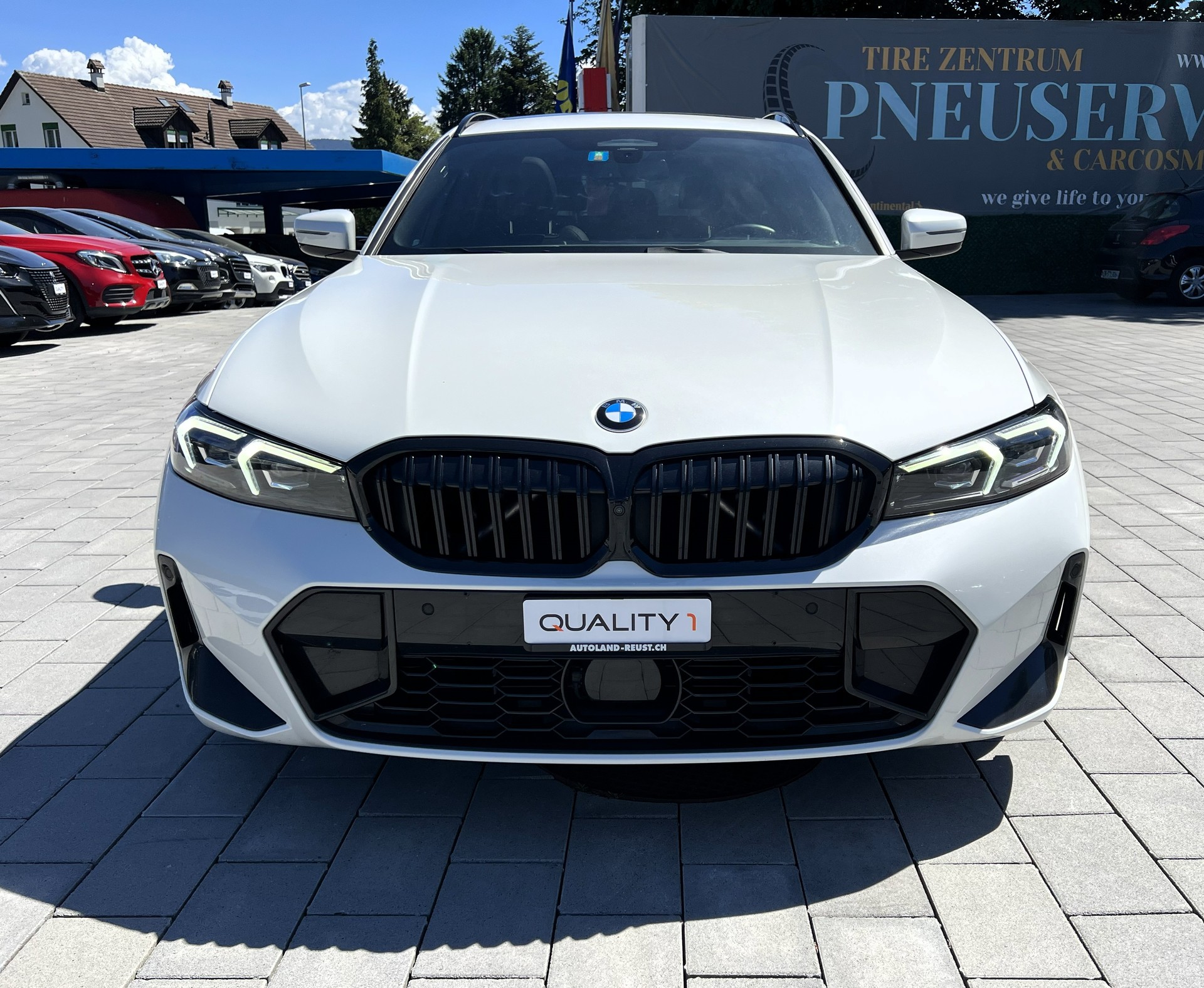 BMW 330i Touring xDrive Steptronic M Sport Pro-image-7