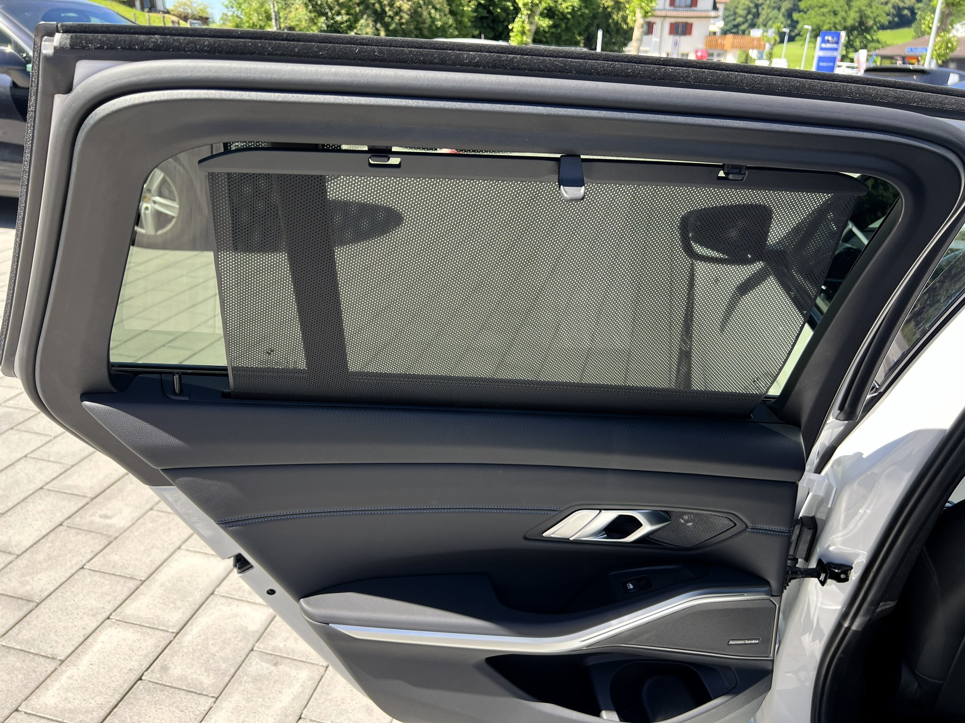 BMW 330i Touring xDrive Steptronic M Sport Pro-image-14
