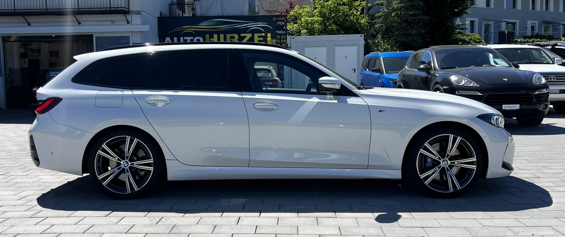 BMW 330i Touring xDrive Steptronic M Sport Pro-image-5