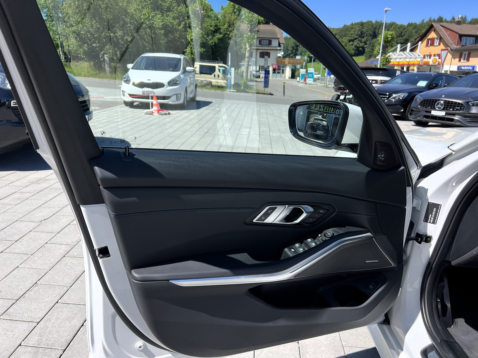 BMW 330i Touring xDrive Steptronic M Sport Pro-image-20