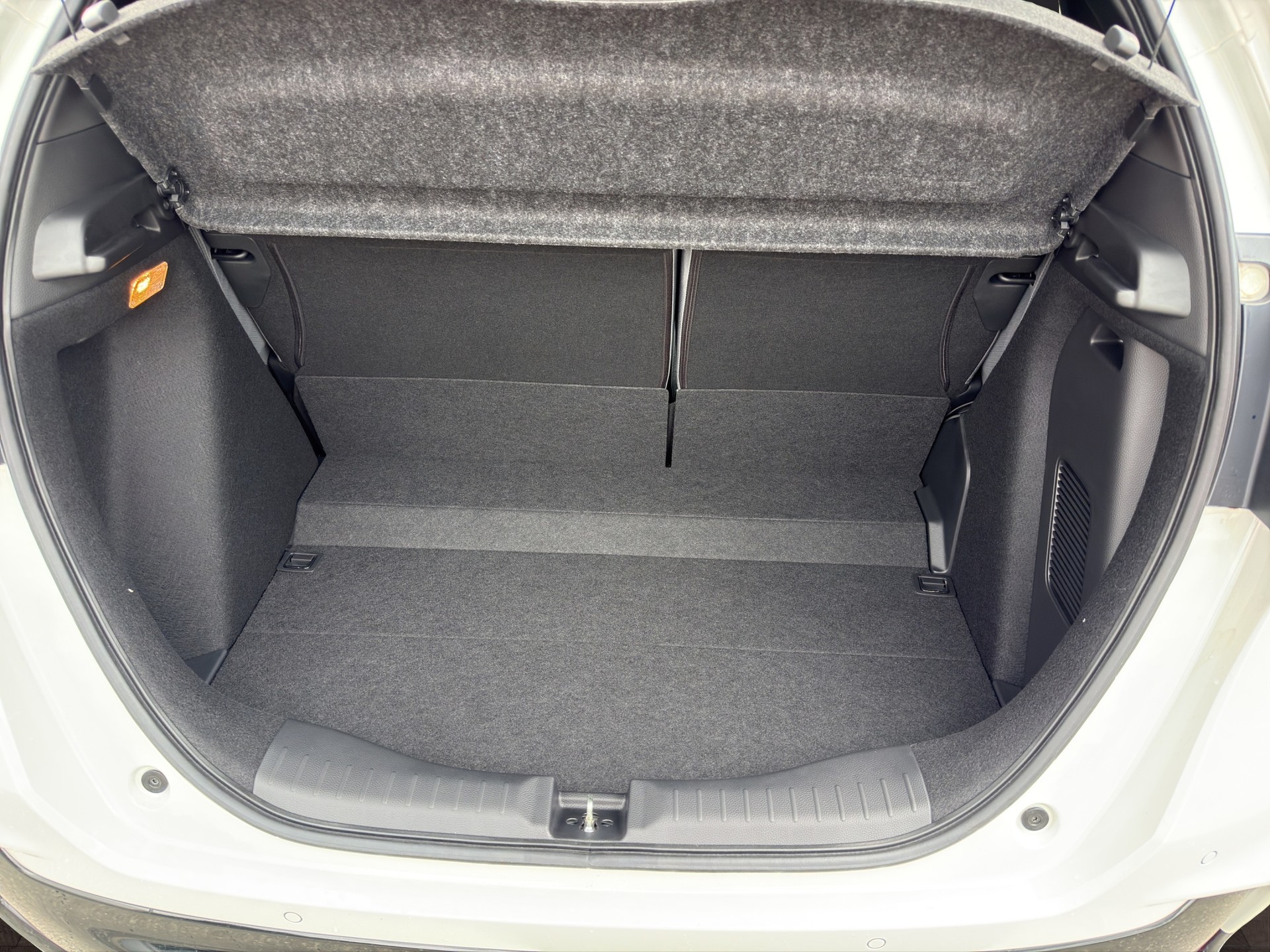 HONDA Jazz 1.5i-MMD Advance Sport E-CVT-image-17