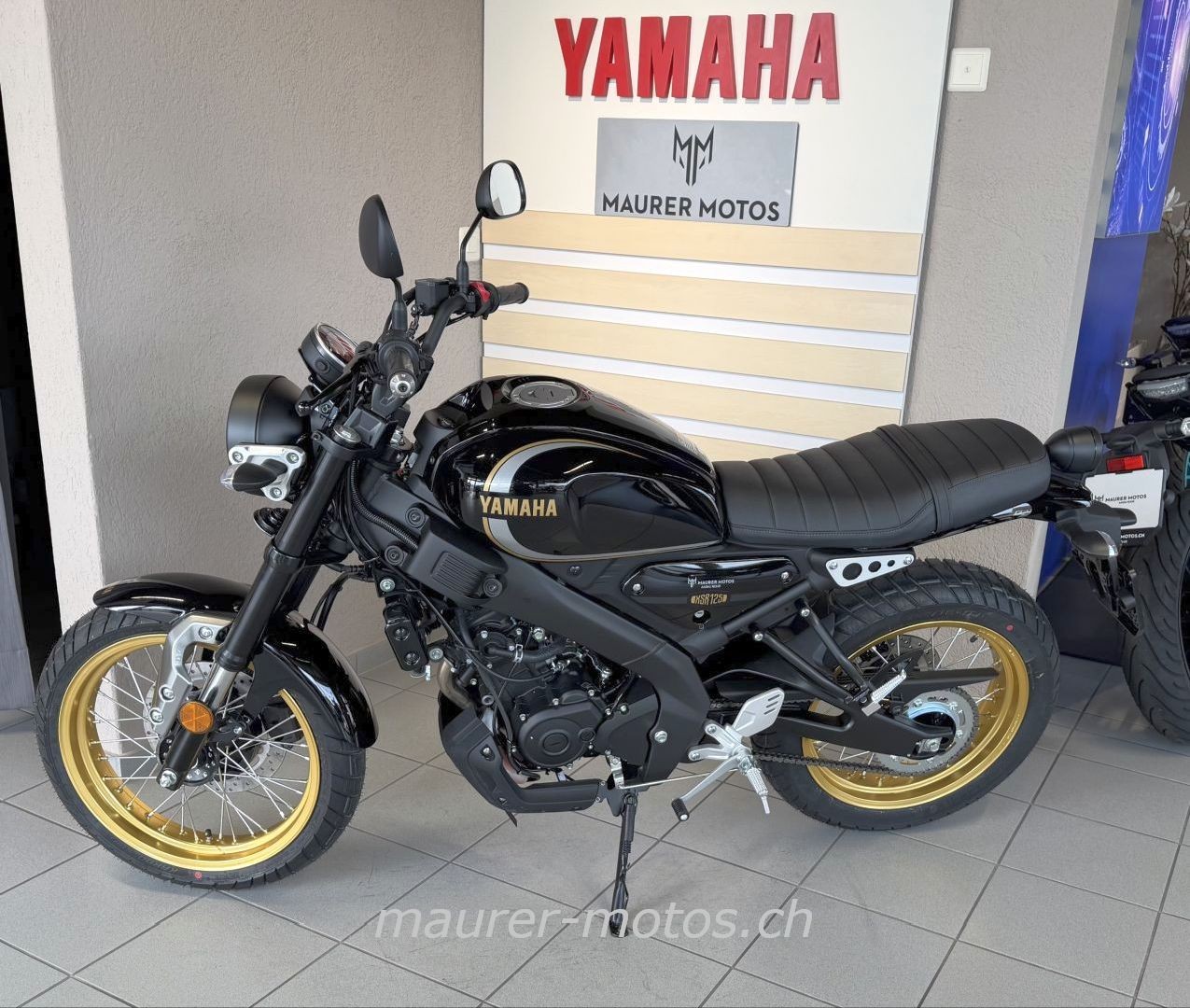 YAMAHA XSR125 LEGACY AKRAPOVIC-image-3