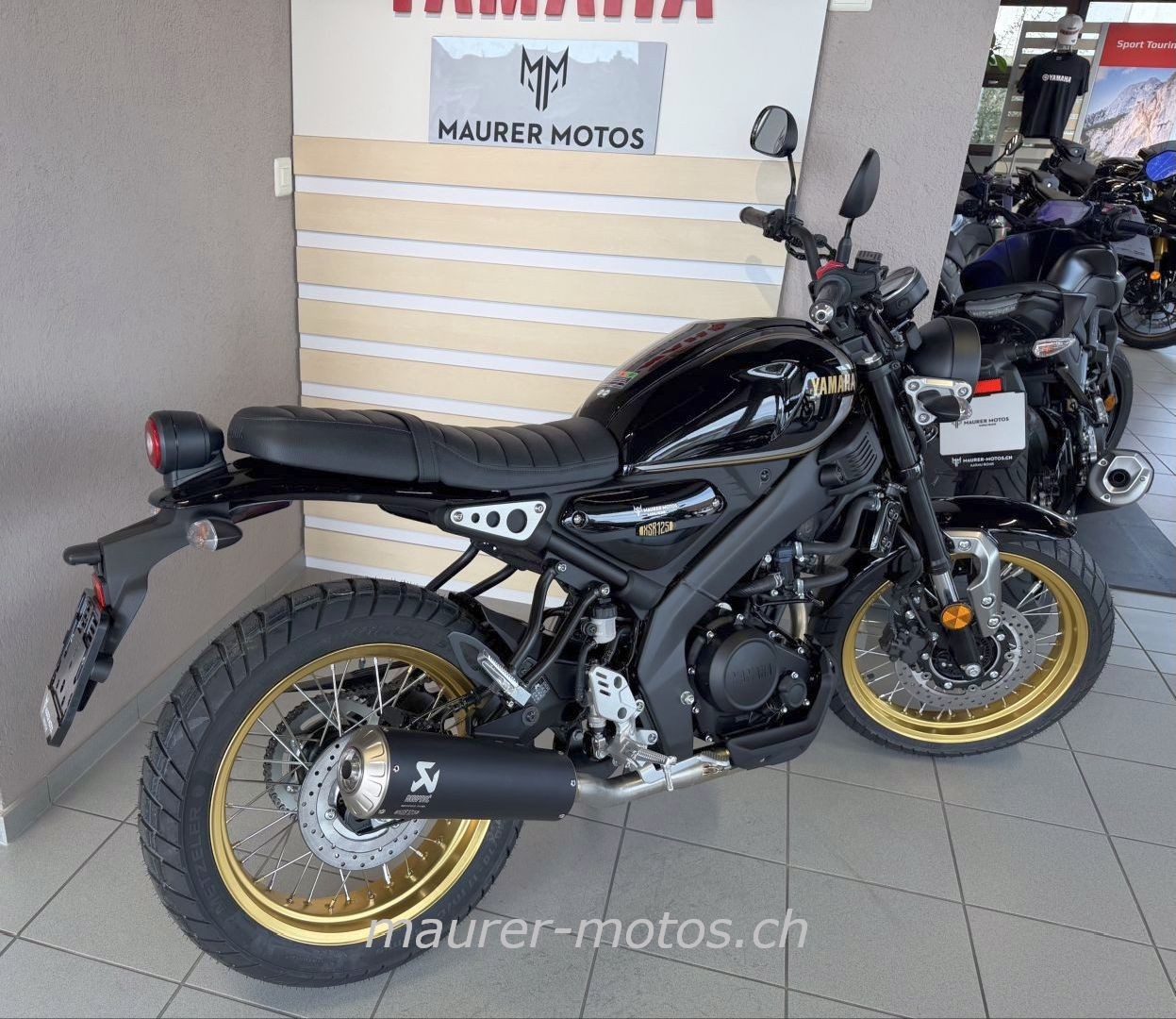 YAMAHA XSR125 LEGACY AKRAPOVIC-image-0