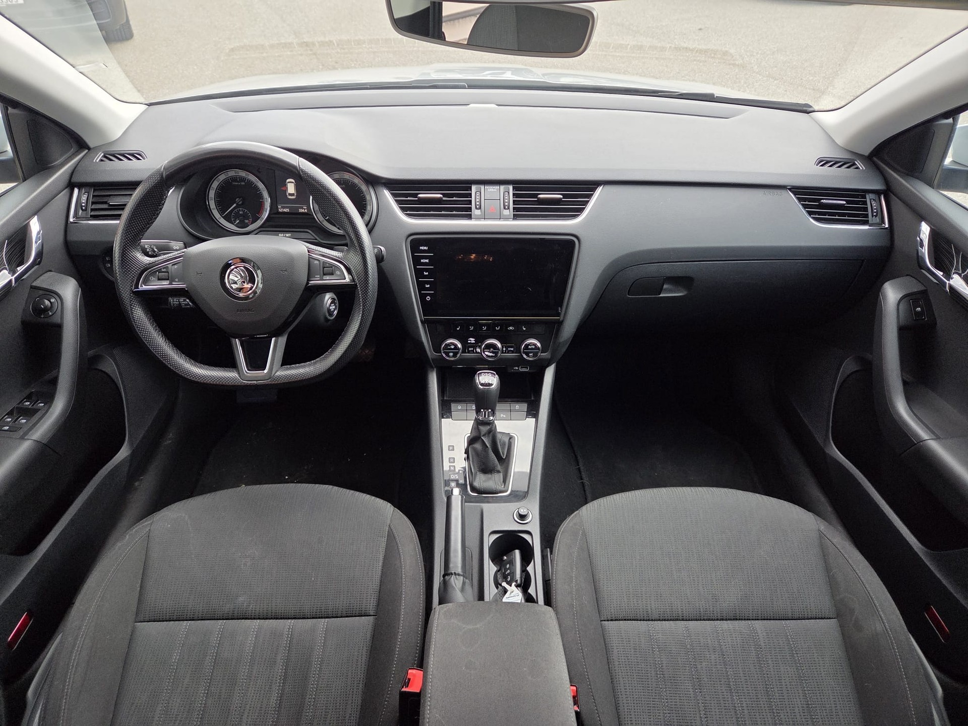 SKODA Octavia Combi 2.0 TDI Style 4x4 DSG-image-6