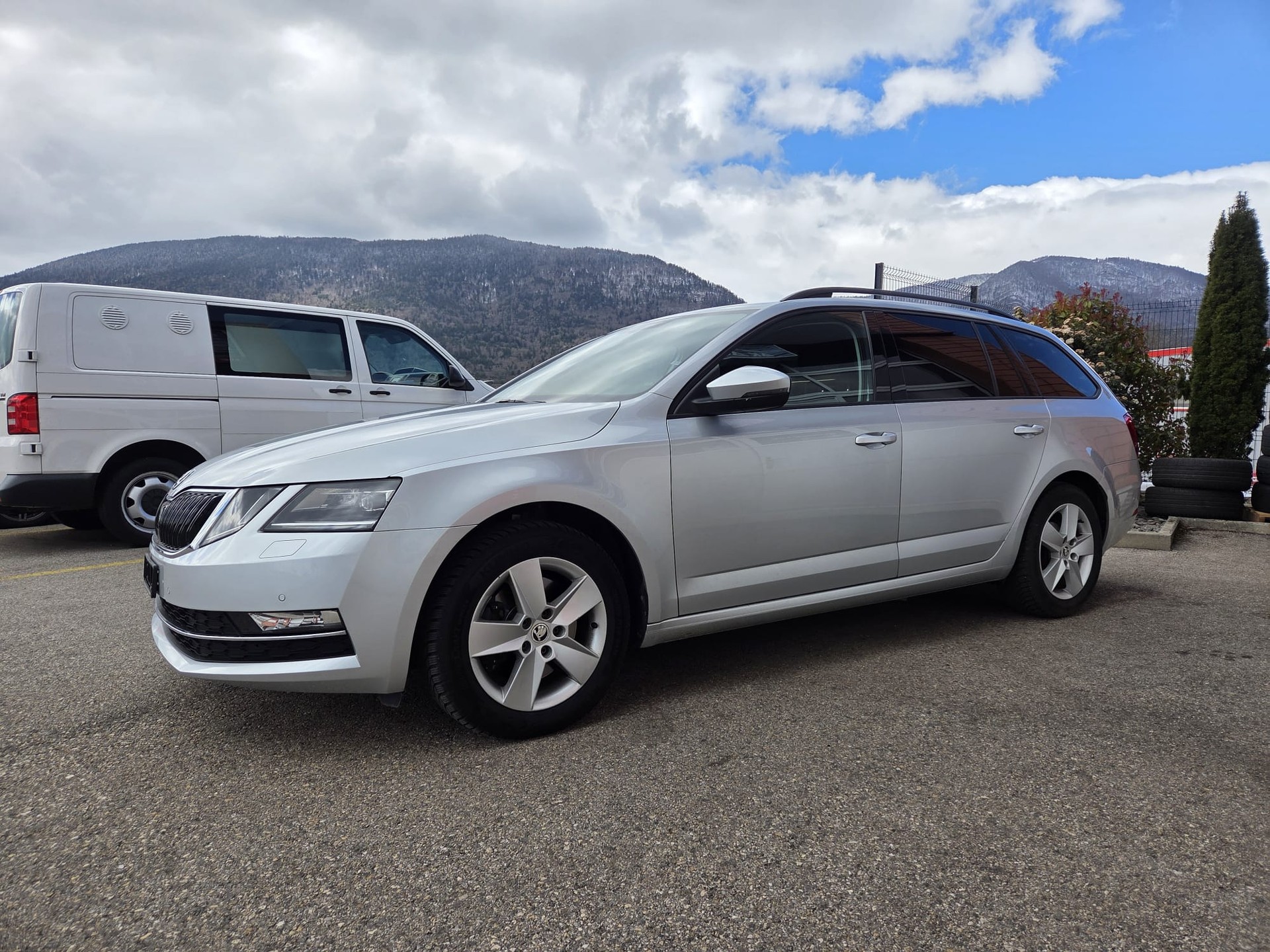 SKODA Octavia Combi 2.0 TDI Style 4x4 DSG-image-3