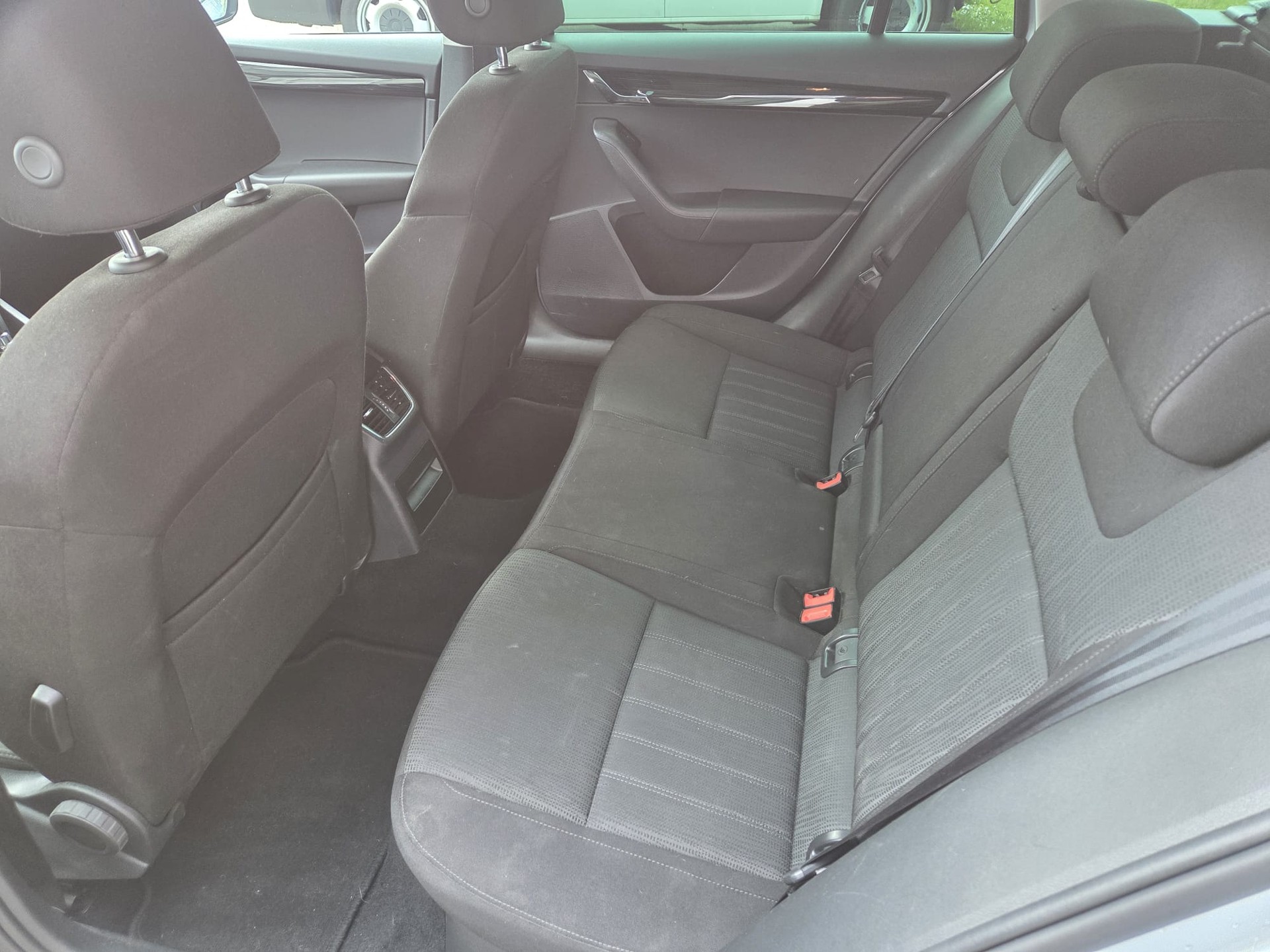 SKODA Octavia Combi 2.0 TDI Style 4x4 DSG-image-7