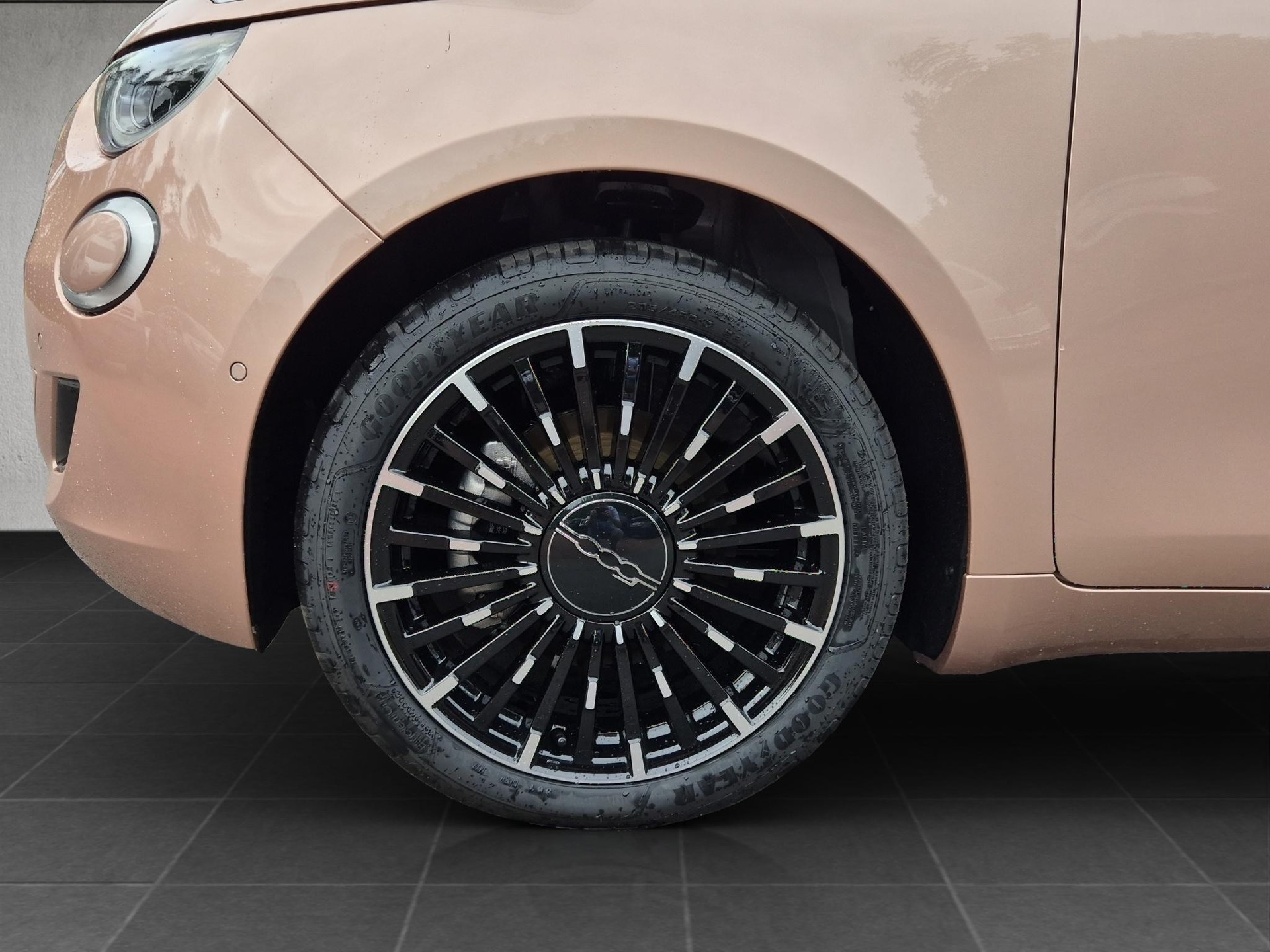 FIAT 500 La Prima-image-14