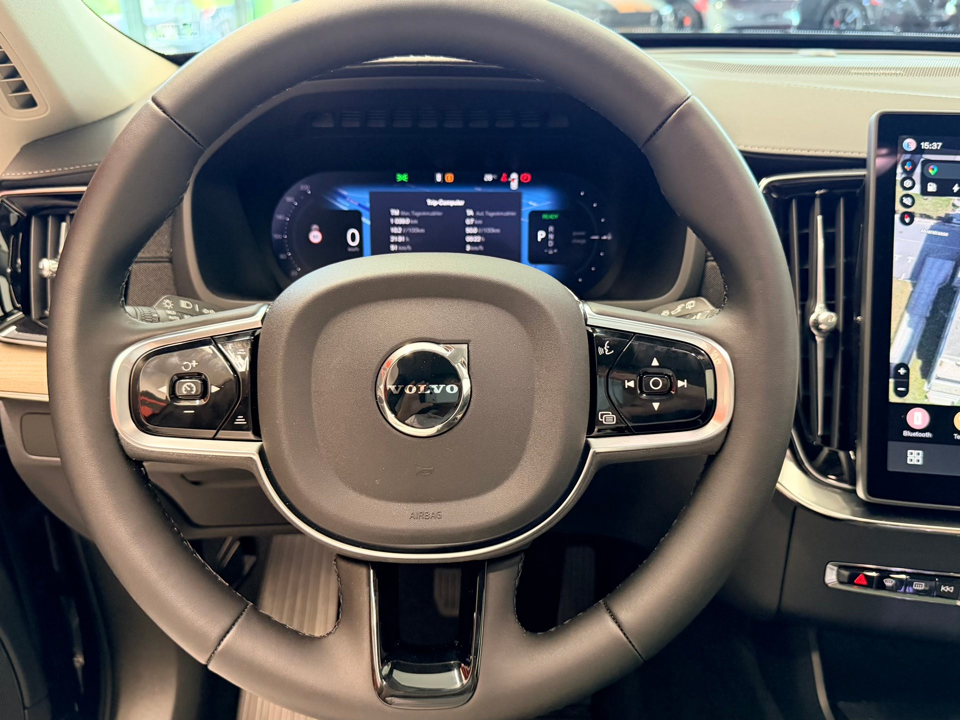 VOLVO XC90 T8 eAWD PluginHybrid Plus Dark Geartronic-image-28