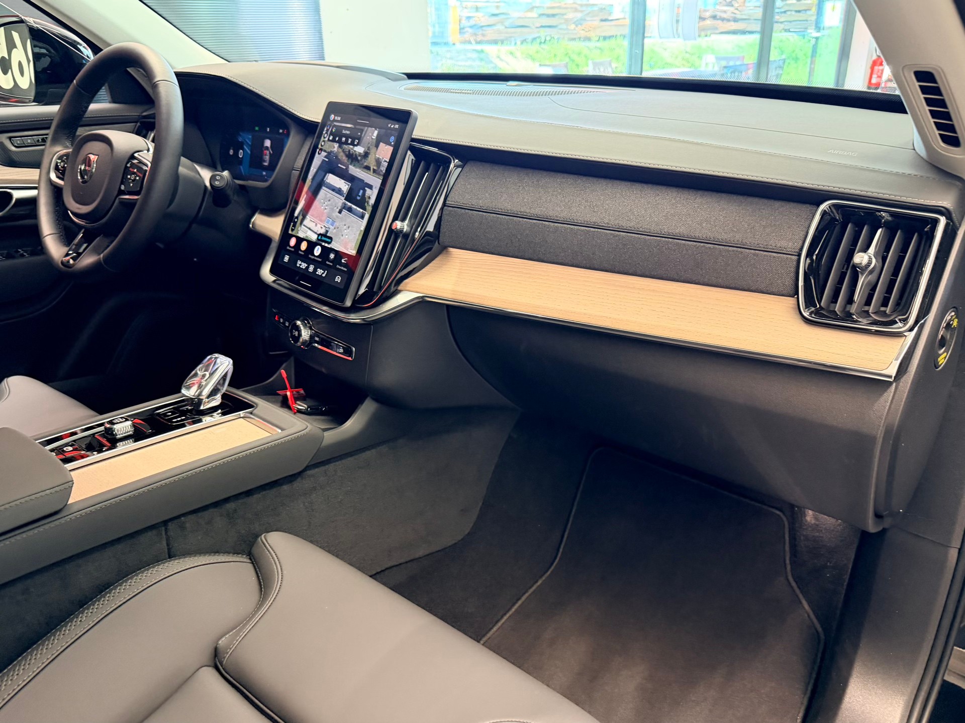 VOLVO XC90 T8 eAWD PluginHybrid Plus Dark Geartronic-image-21