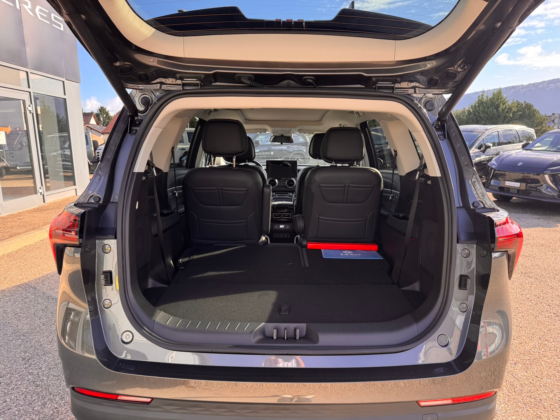 FORTHING 4 U-Tour 1.5 T GDI PHEV-image-13