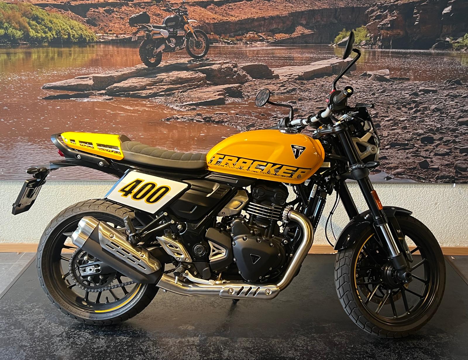 TRIUMPH TRACKER-image-0