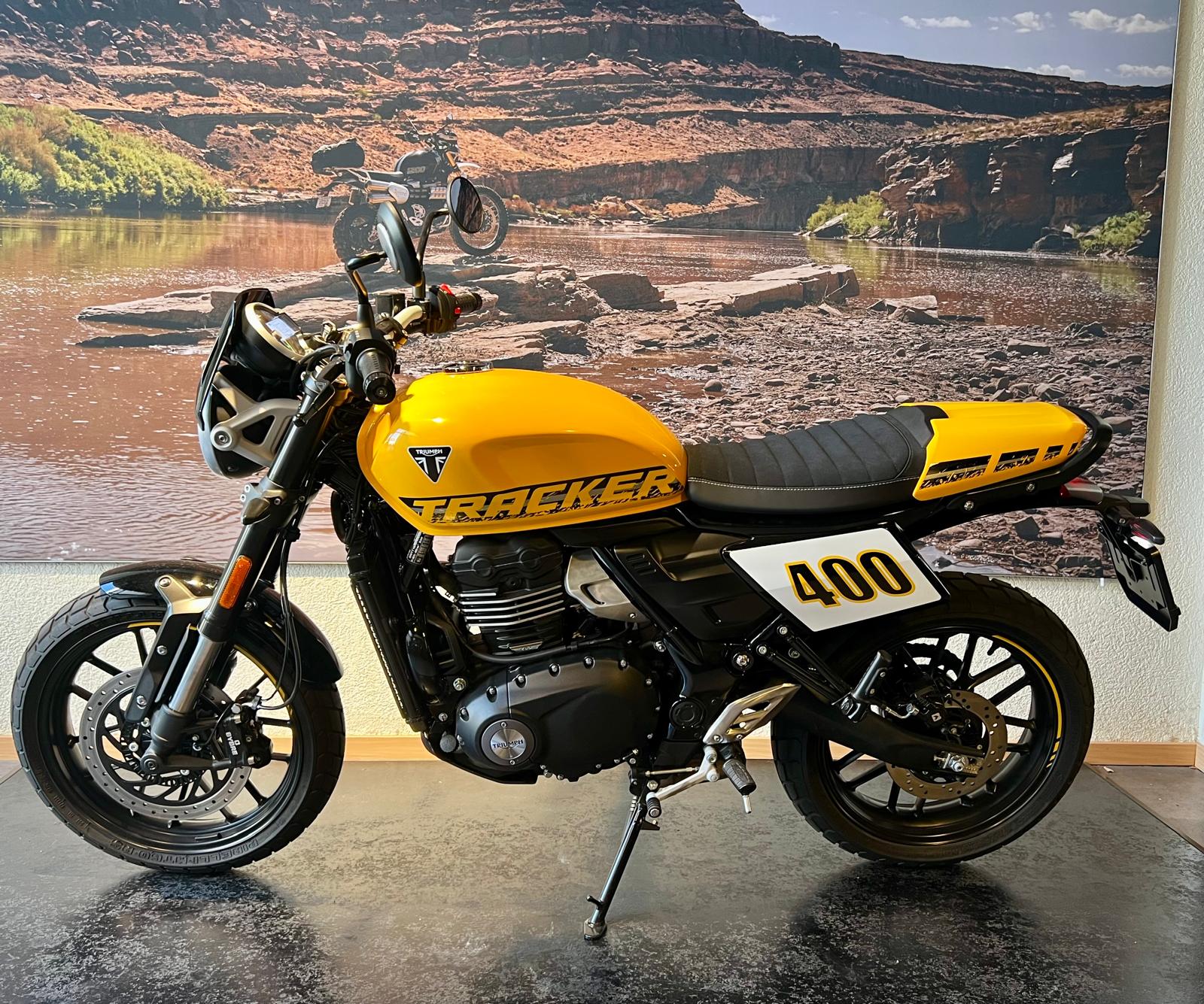 TRIUMPH TRACKER-image-3