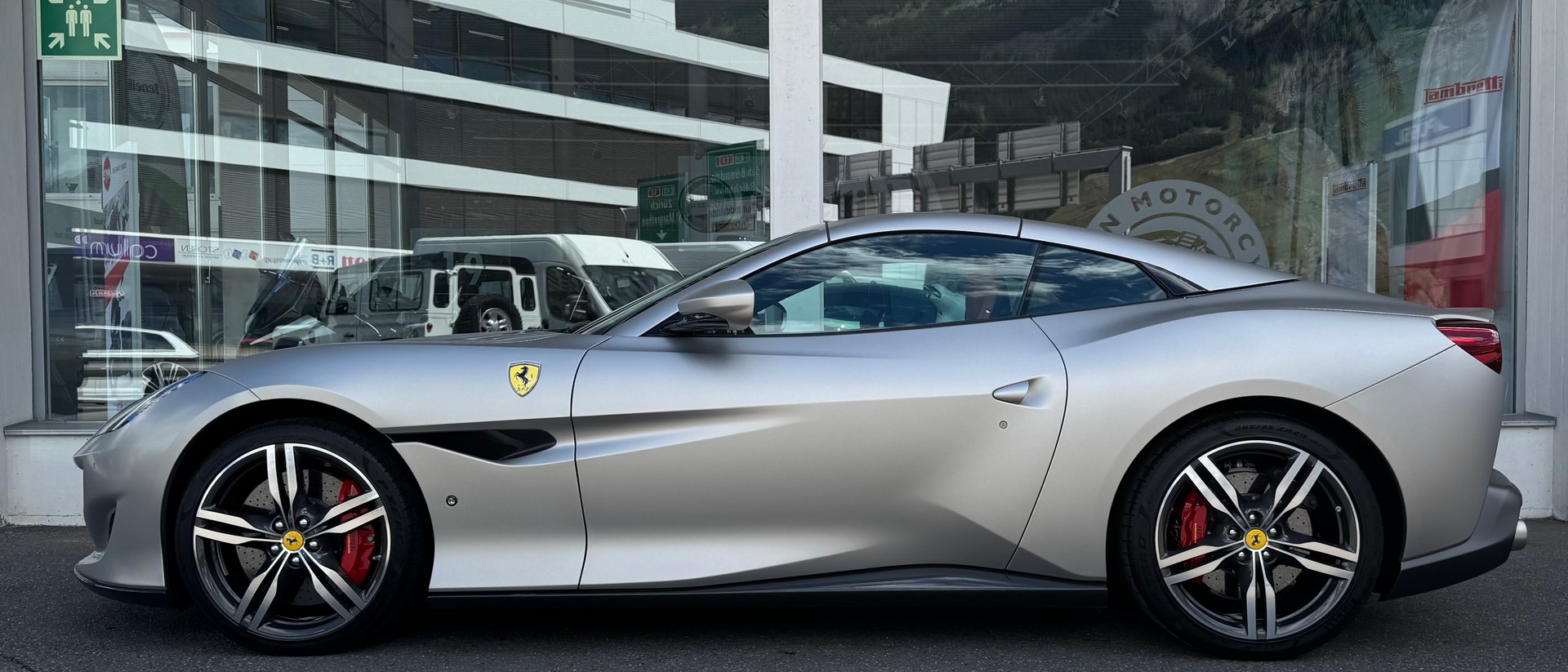 FERRARI Portofino 3.9 V8 T * Atelier Car *-showroom-element-3