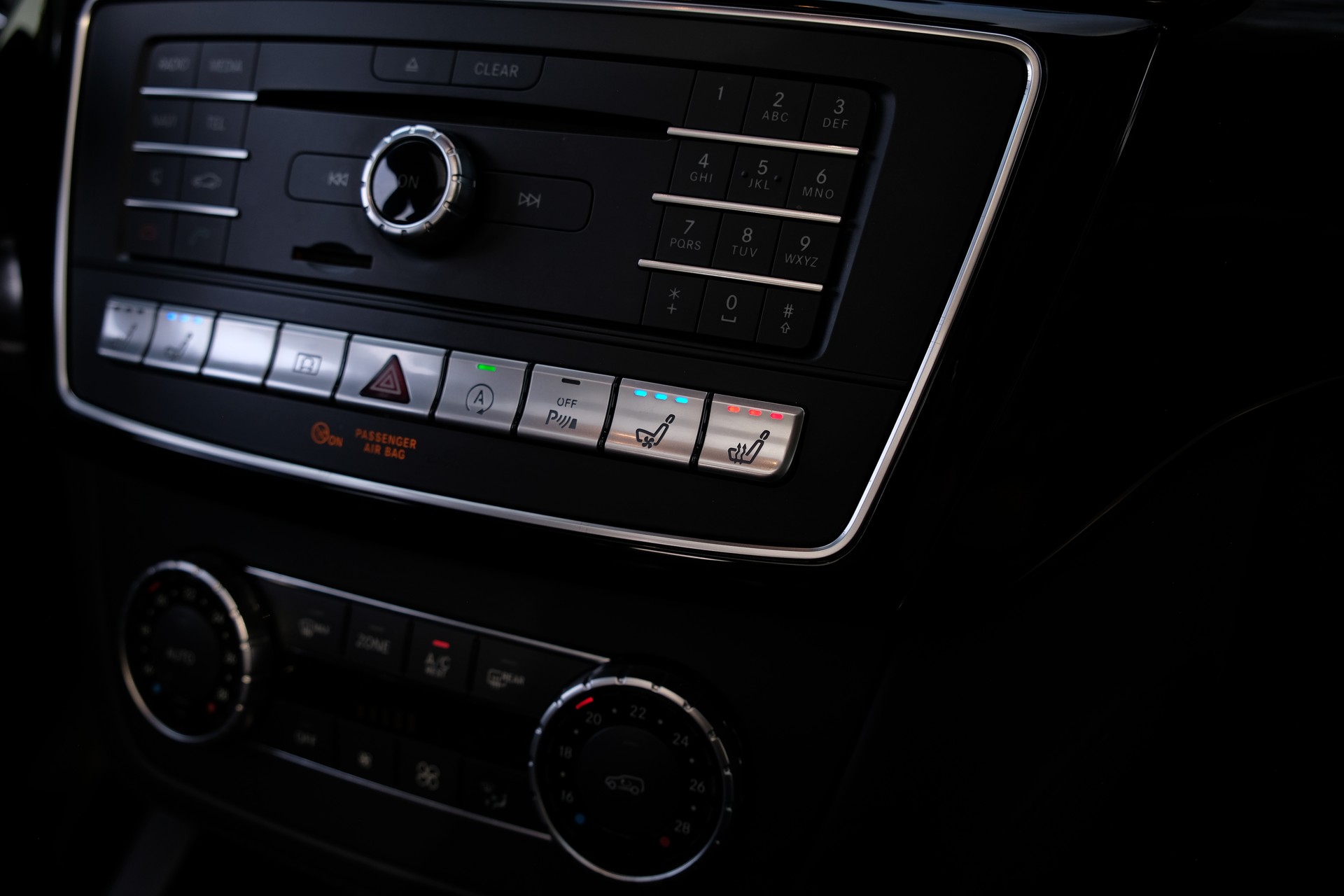 MERCEDES-BENZ GLE 63 S AMG 4Matic Speedshift Plus 7G-Tronic-image-24