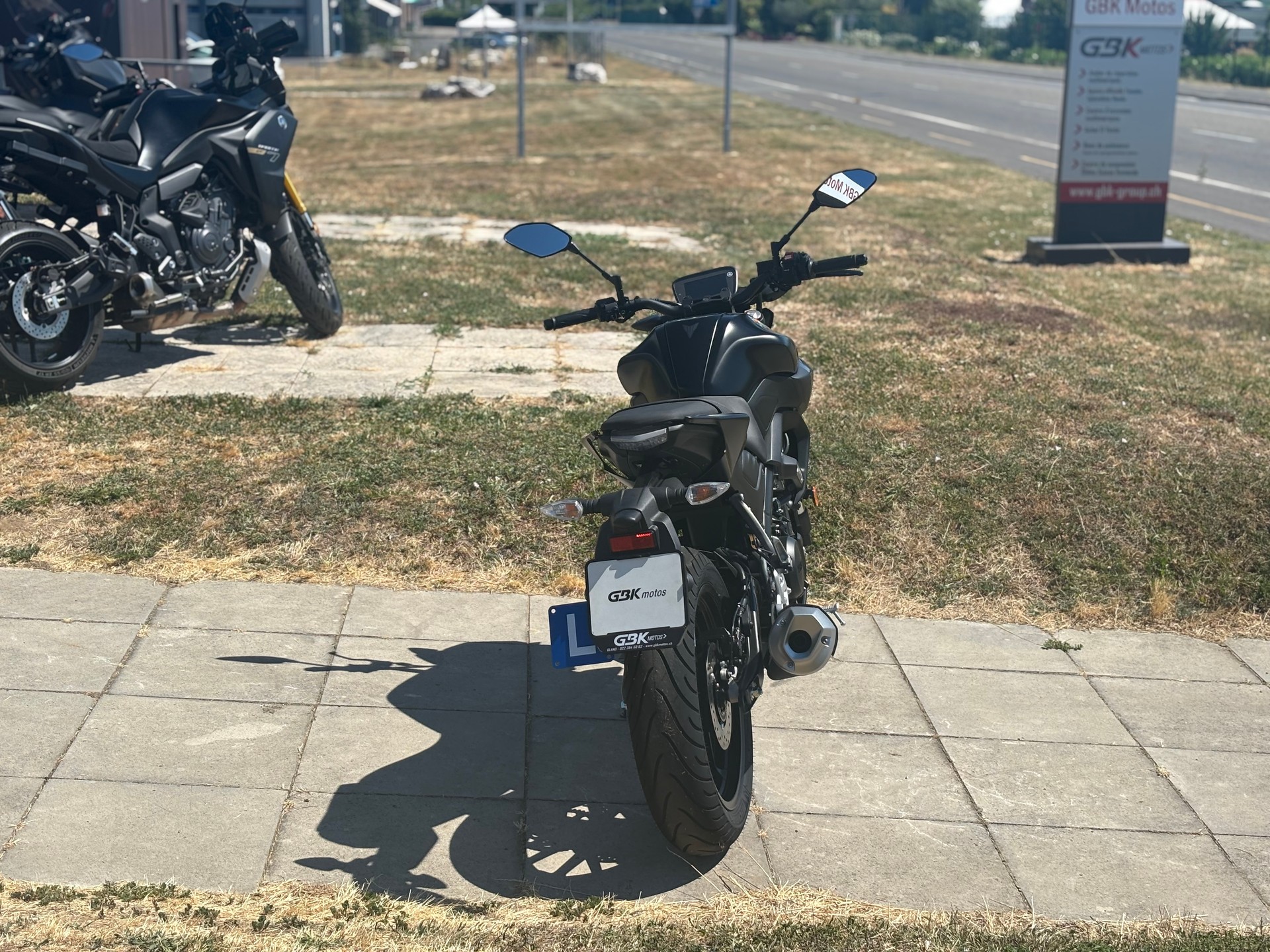 YAMAHA MT-125 ABS-image-2