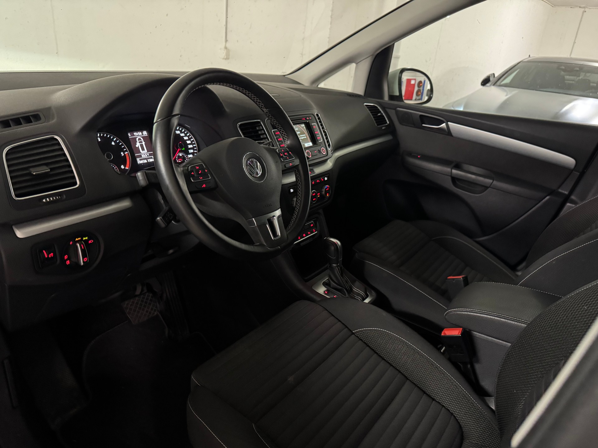 VW Sharan 2.0 TDI BlueMotion Technology Cup DSG-image-8