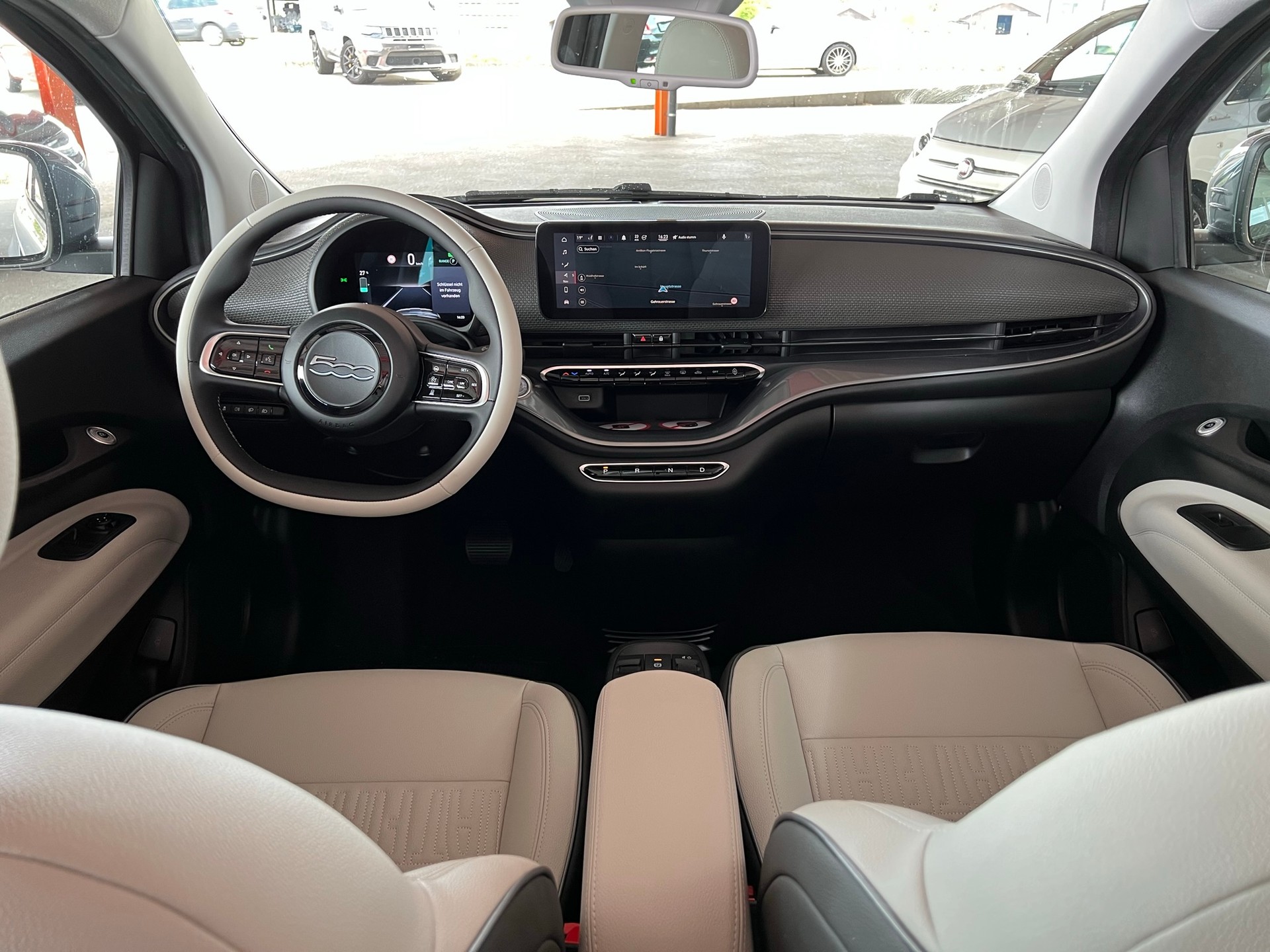 FIAT 500 Cabrio La Prima-showroom-element-3
