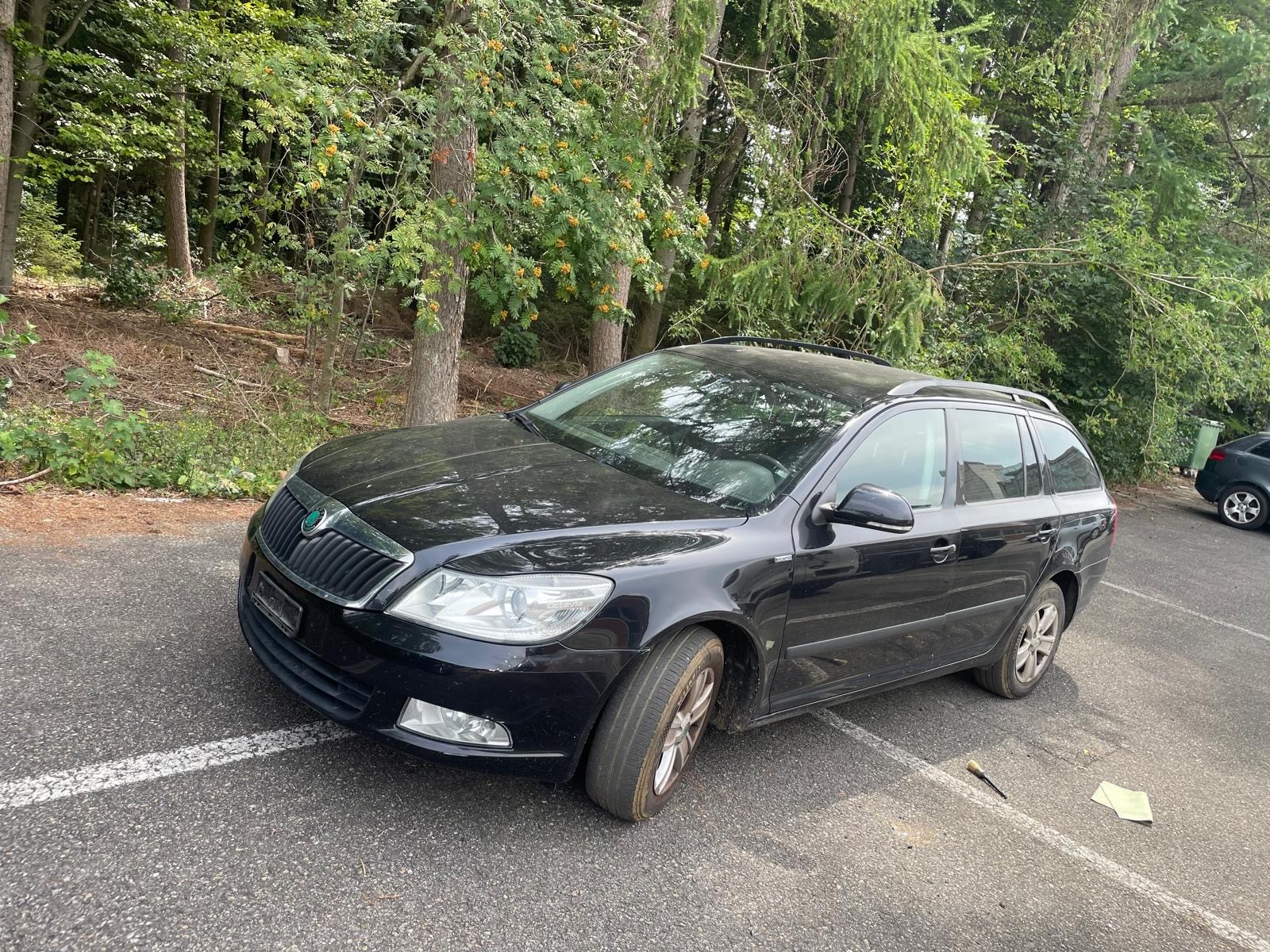 SKODA Octavia Combi 2.0 TDI AllDrive 4x4-image-3