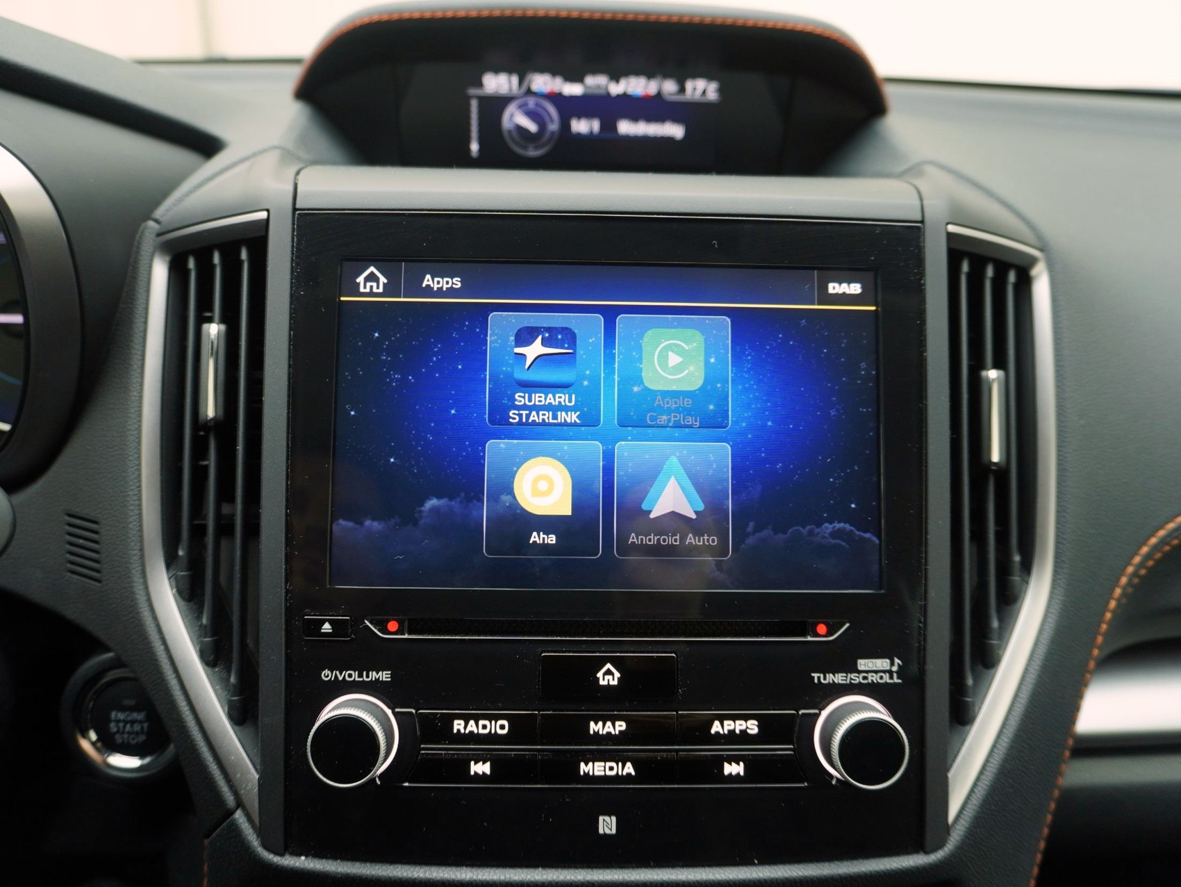 SUBARU XV 2.0i e-Boxer Swiss Plus-image-17