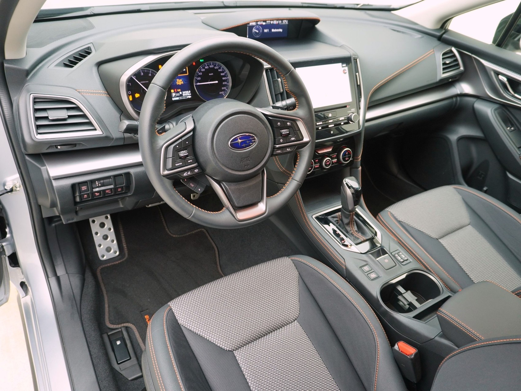 SUBARU XV 2.0i e-Boxer Swiss Plus-image-8