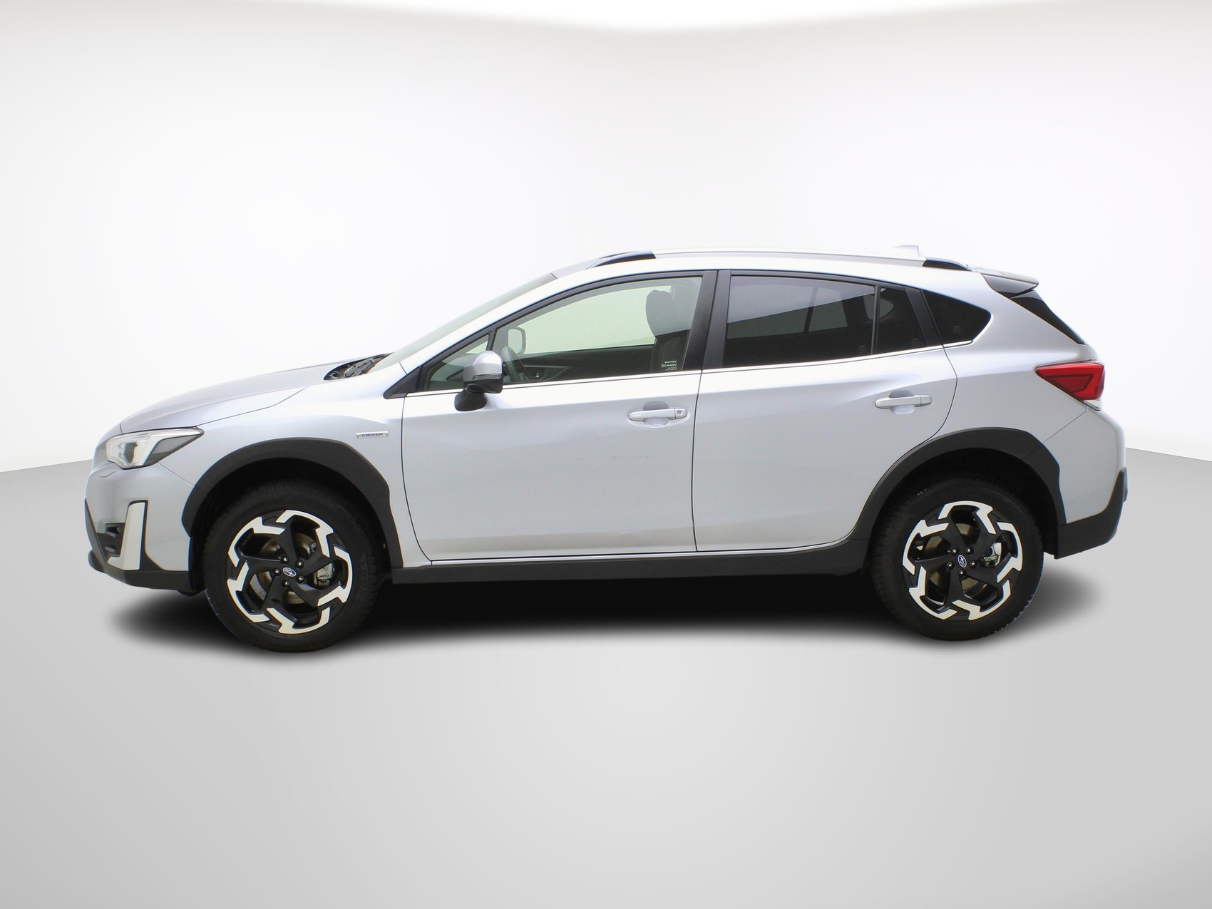 SUBARU XV 2.0i e-Boxer Swiss Plus-showroom-element-2