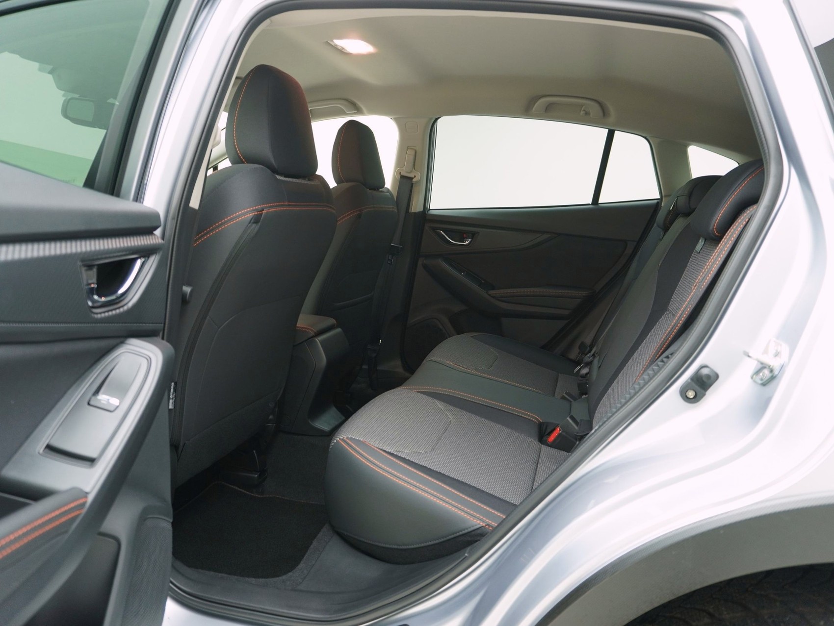 SUBARU XV 2.0i e-Boxer Swiss Plus-image-9