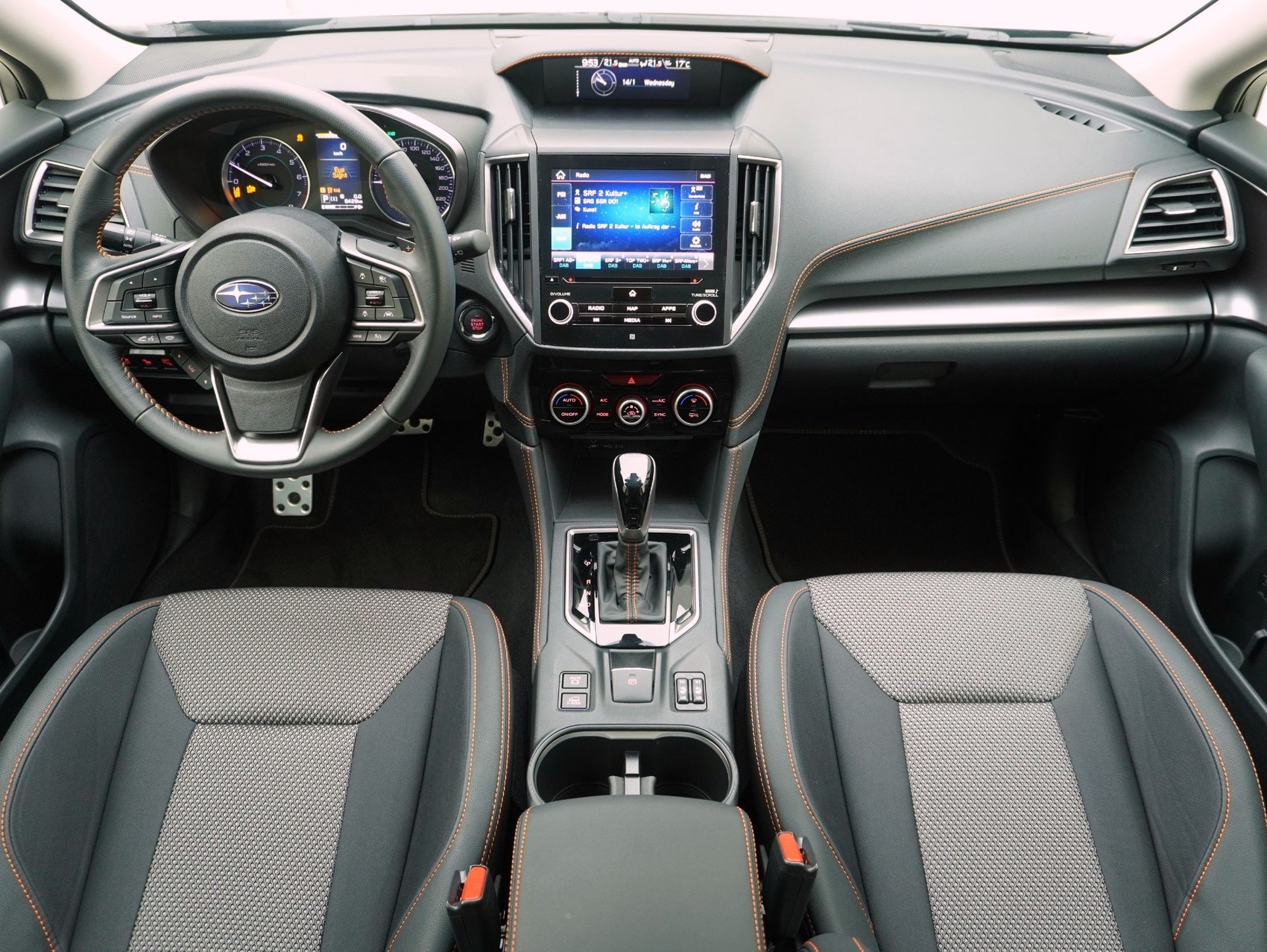SUBARU XV 2.0i e-Boxer Swiss Plus-image-11